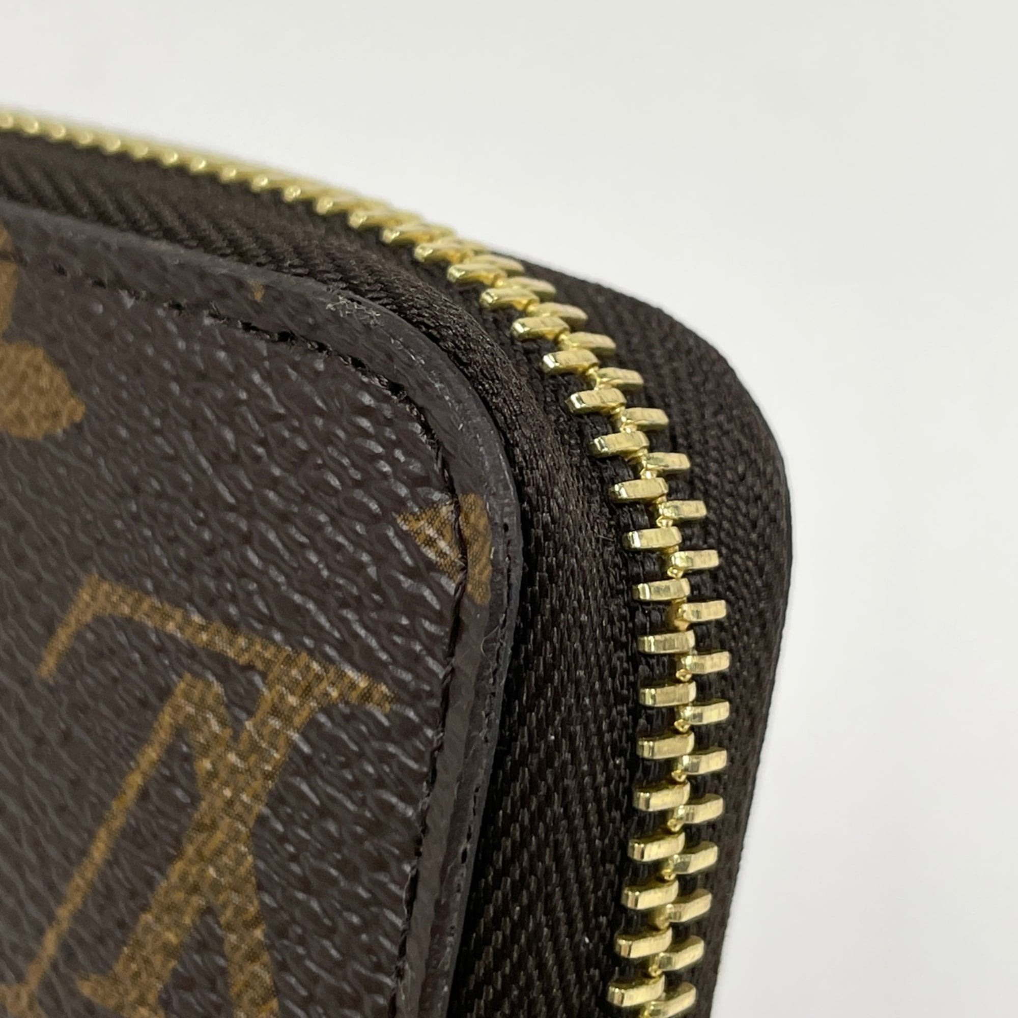 Louis Vuitton Brown Fuchsia Monogram Long Wallet (Bi-Fold) (Pre-Owned)