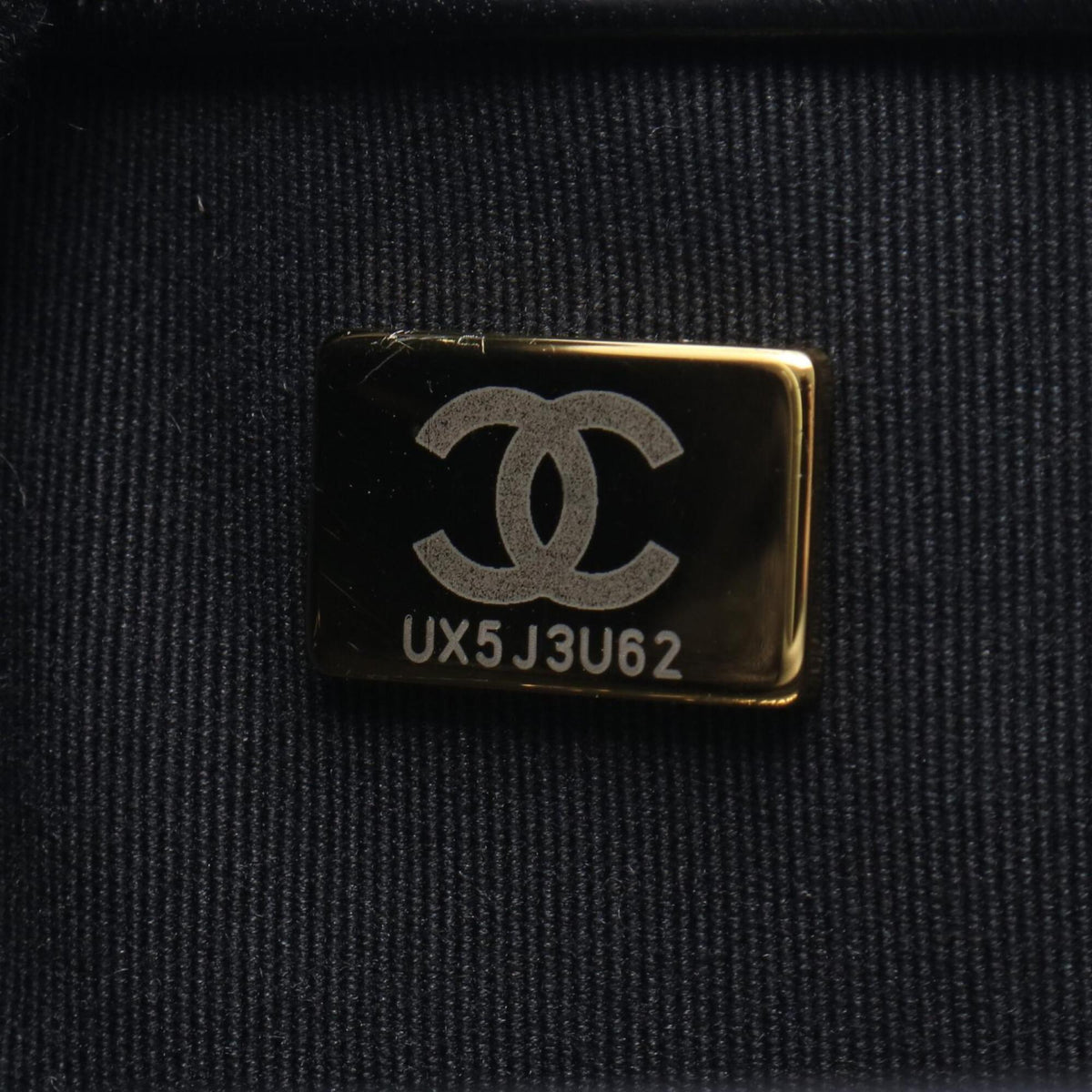 Chanel Black Leather Handbag Shoulder Bag (Pre-Owned)