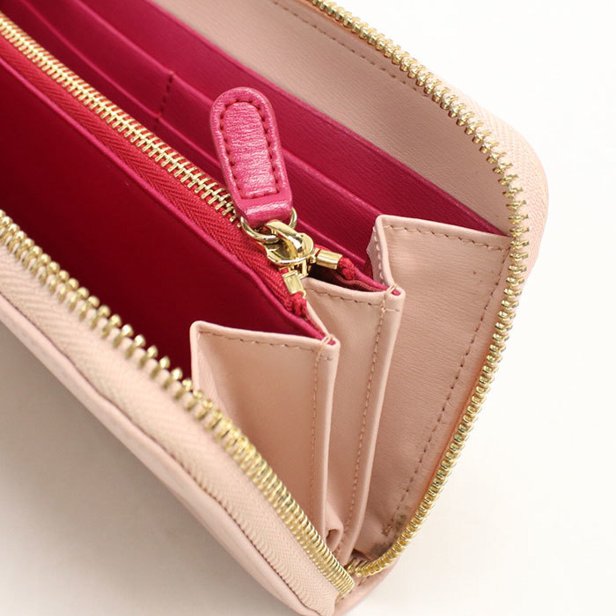Salvatore Ferragamo Pink Leather Long Wallet (Bi-Fold) (Pre-Owned)