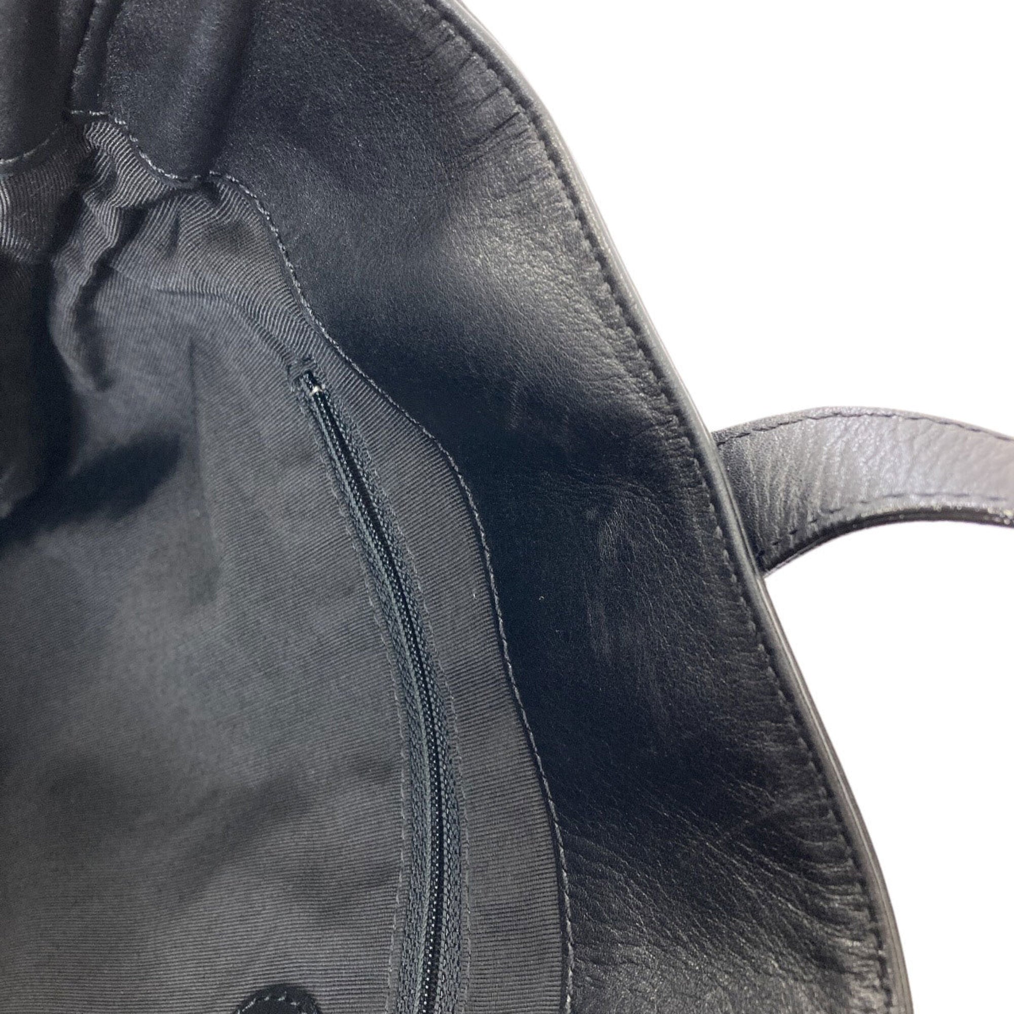Chanel Black Leather Tote Bag (Pre-Owned)