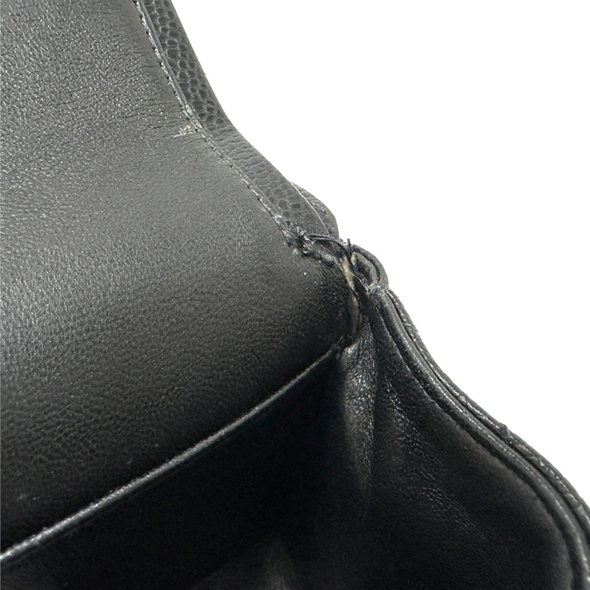 Chanel Black Grained Calfskin Handbag Shoulder Bag (Pre-Owned)