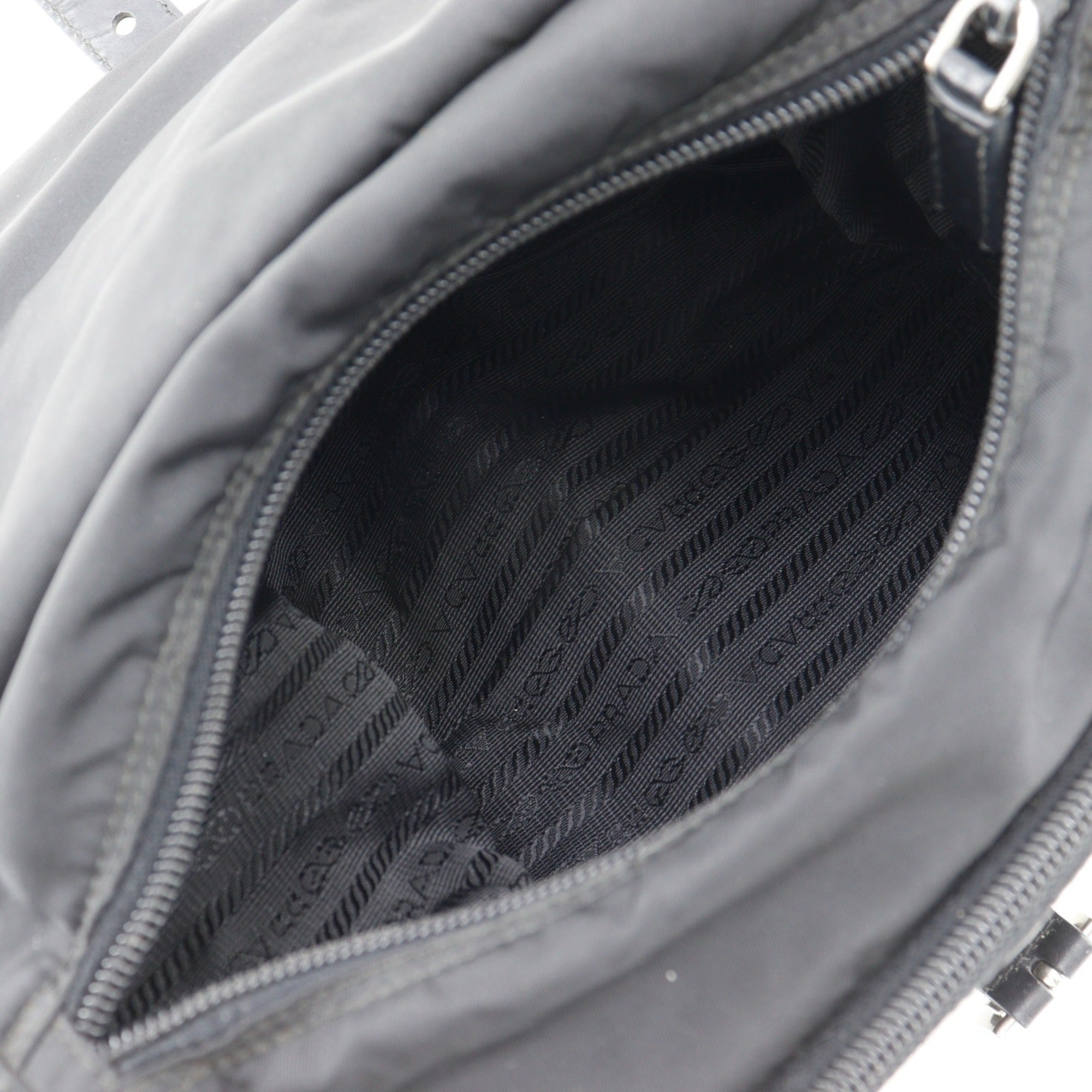 Prada Black Nylon Shoulder Bag (Pre-Owned)