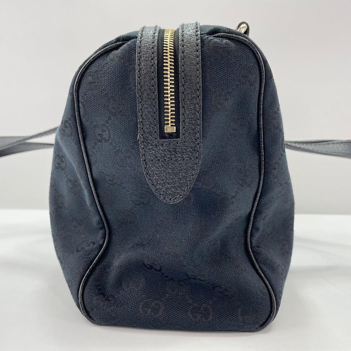 Gucci Black Shoulder Bag (Pre-Owned)