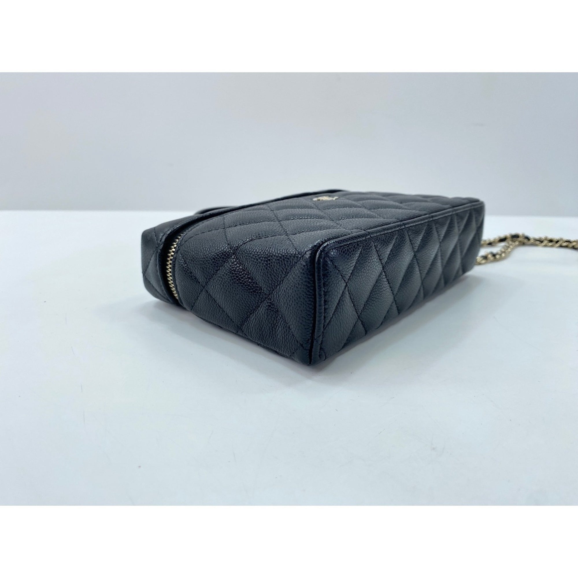 Chanel Matelasse Black Shoulder Bag (Pre-Owned)