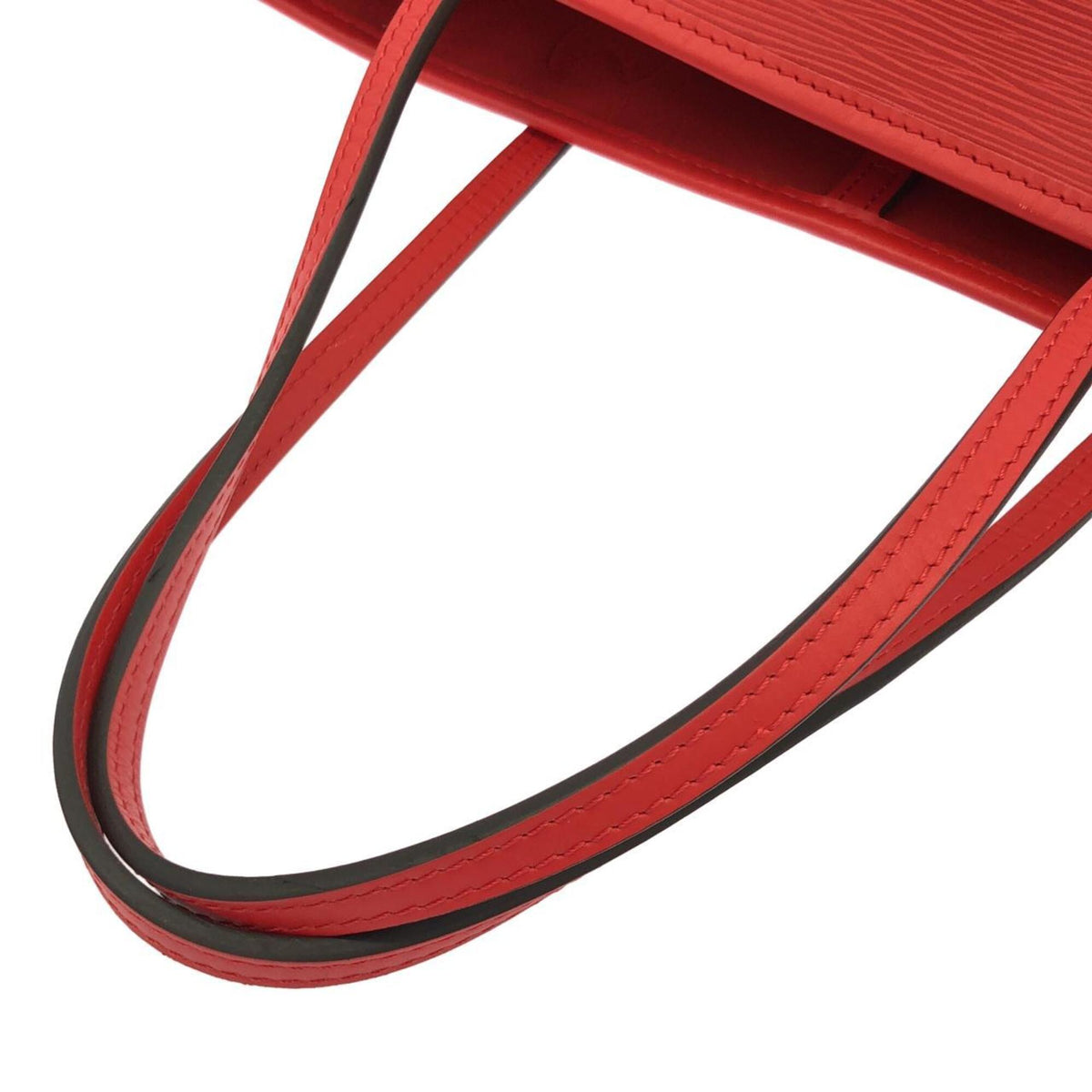 Louis Vuitton Carmine Red Color Leather Handbag (Pre-Owned)