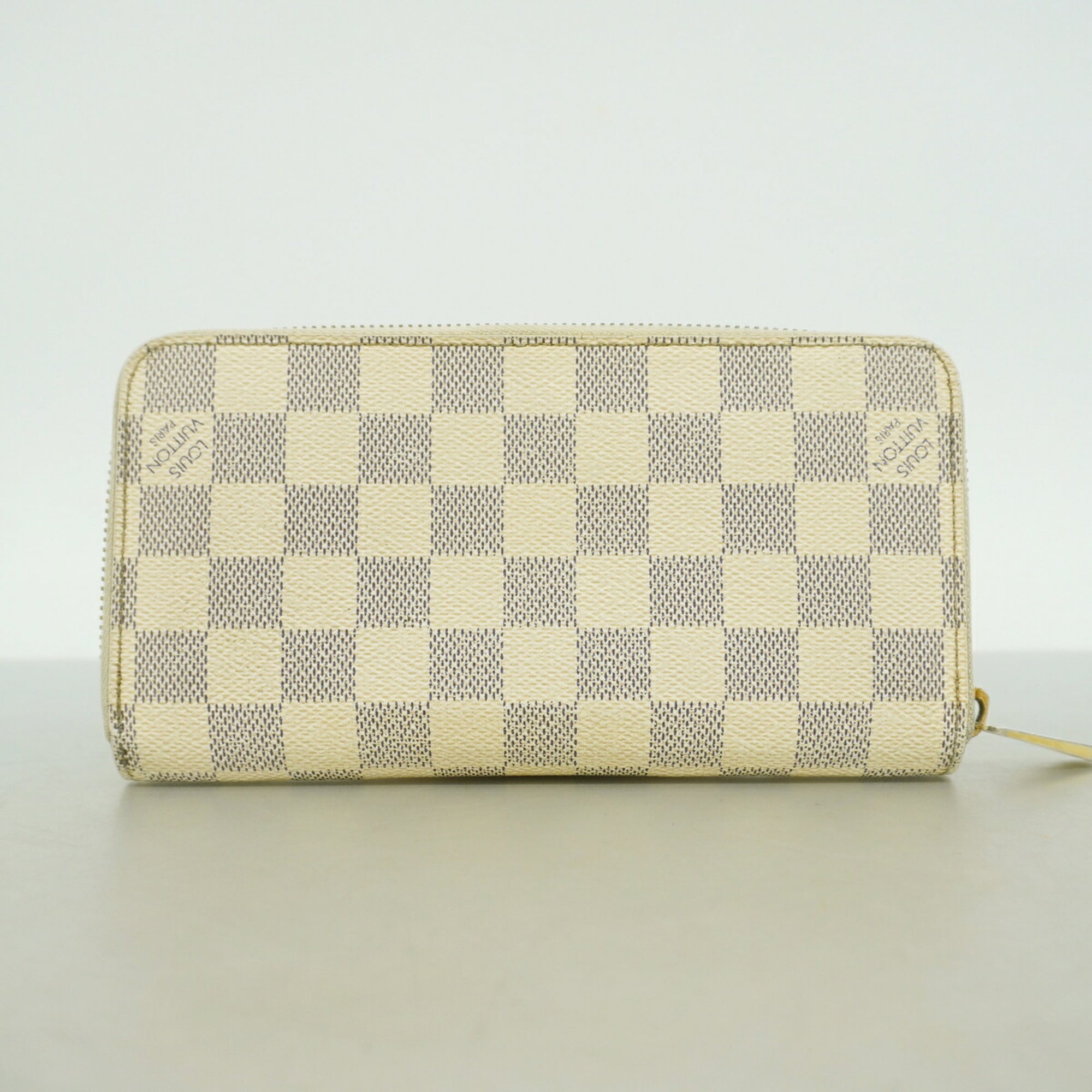 Louis Vuitton White Long Wallet (Bi-Fold) (Pre-Owned)