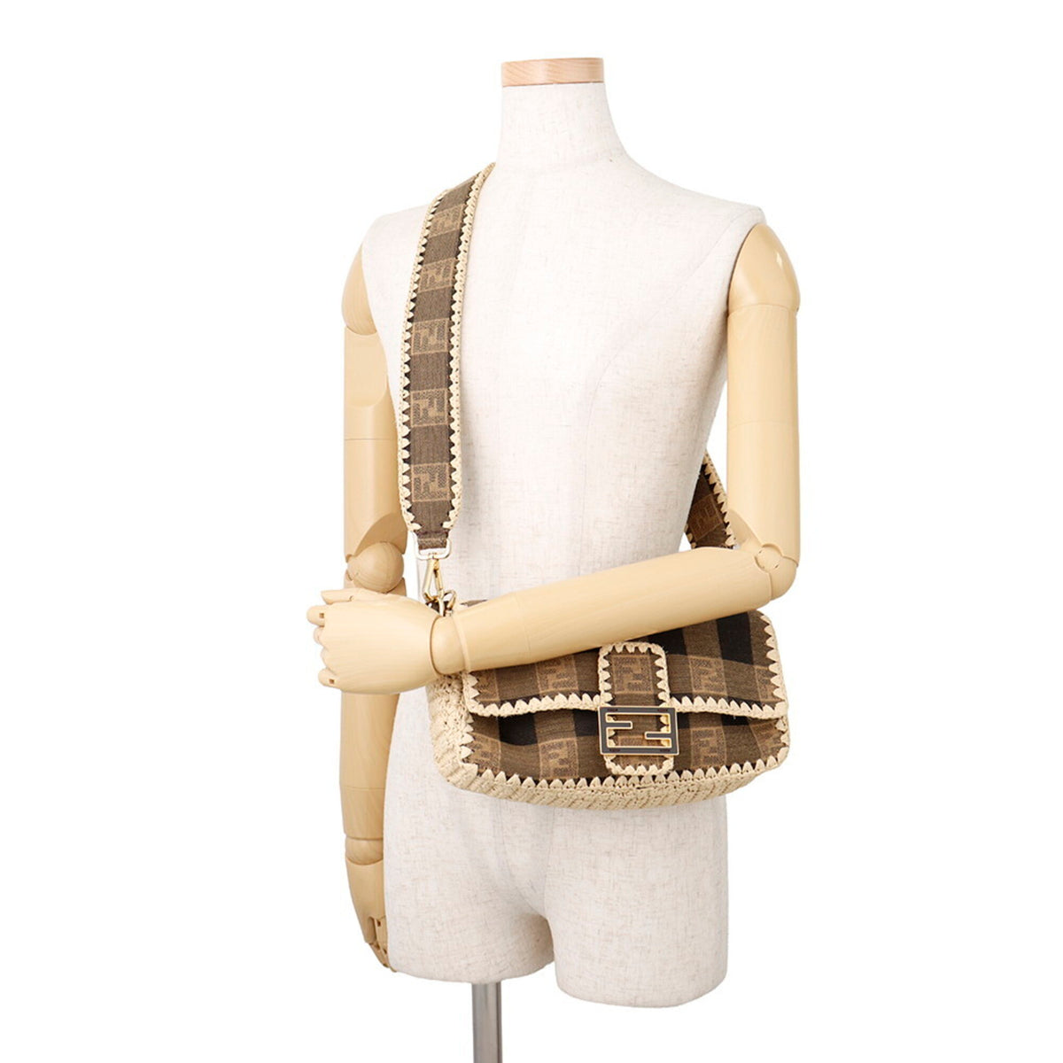Fendi Beige Brown Raffia Canvas Handbag (Pre-Owned)
