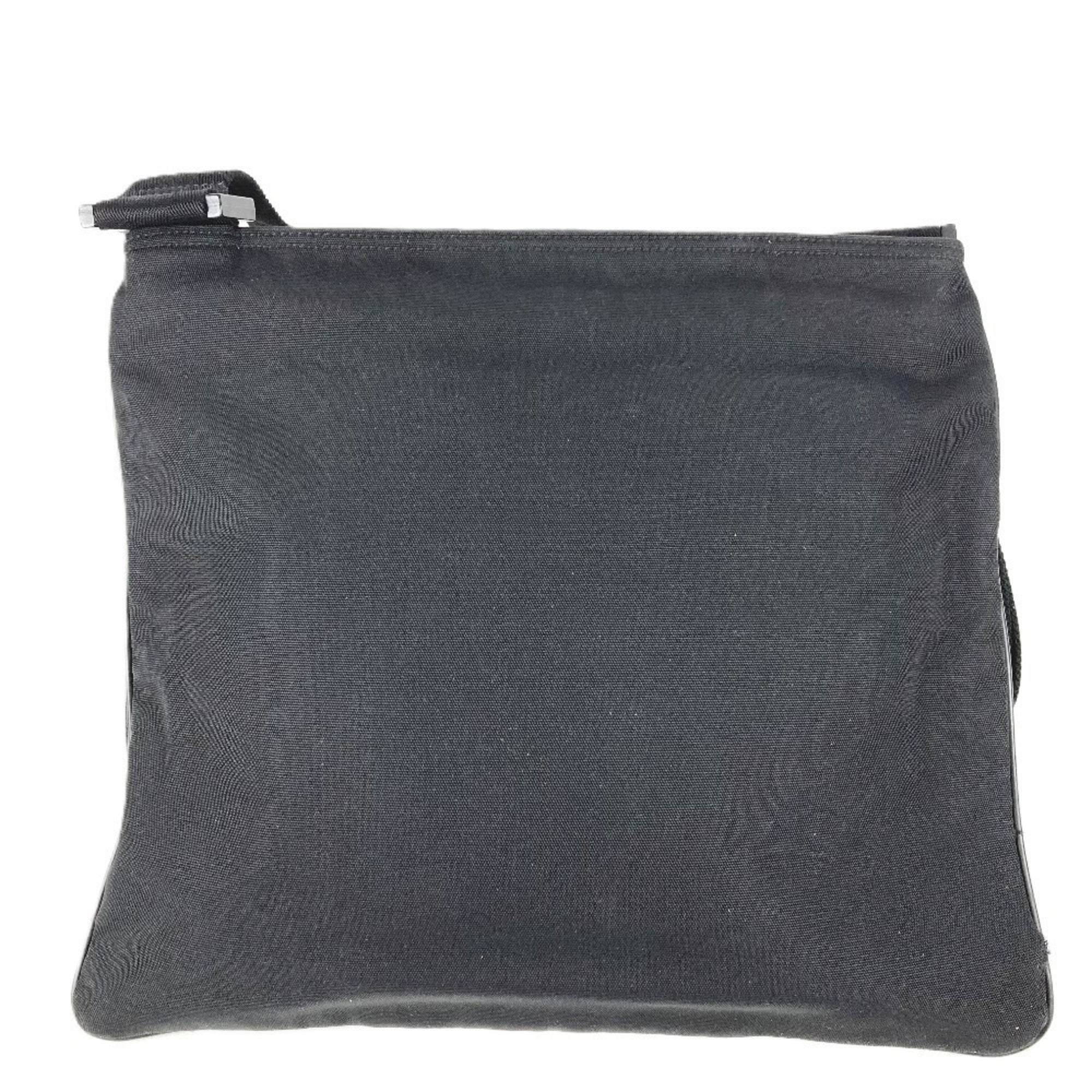 Gucci Black Nylon Shoulder Bag (Pre-Owned)