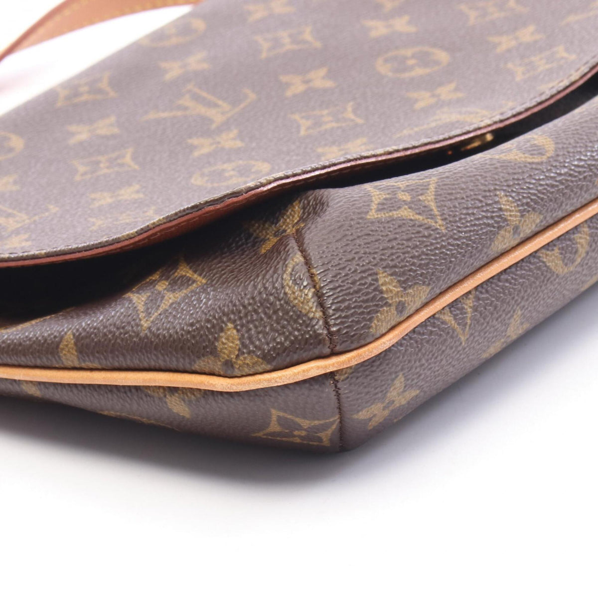 Louis Vuitton Brown Coated Canvas Leather Handbag Shoulder Bag (Pre-Owned)