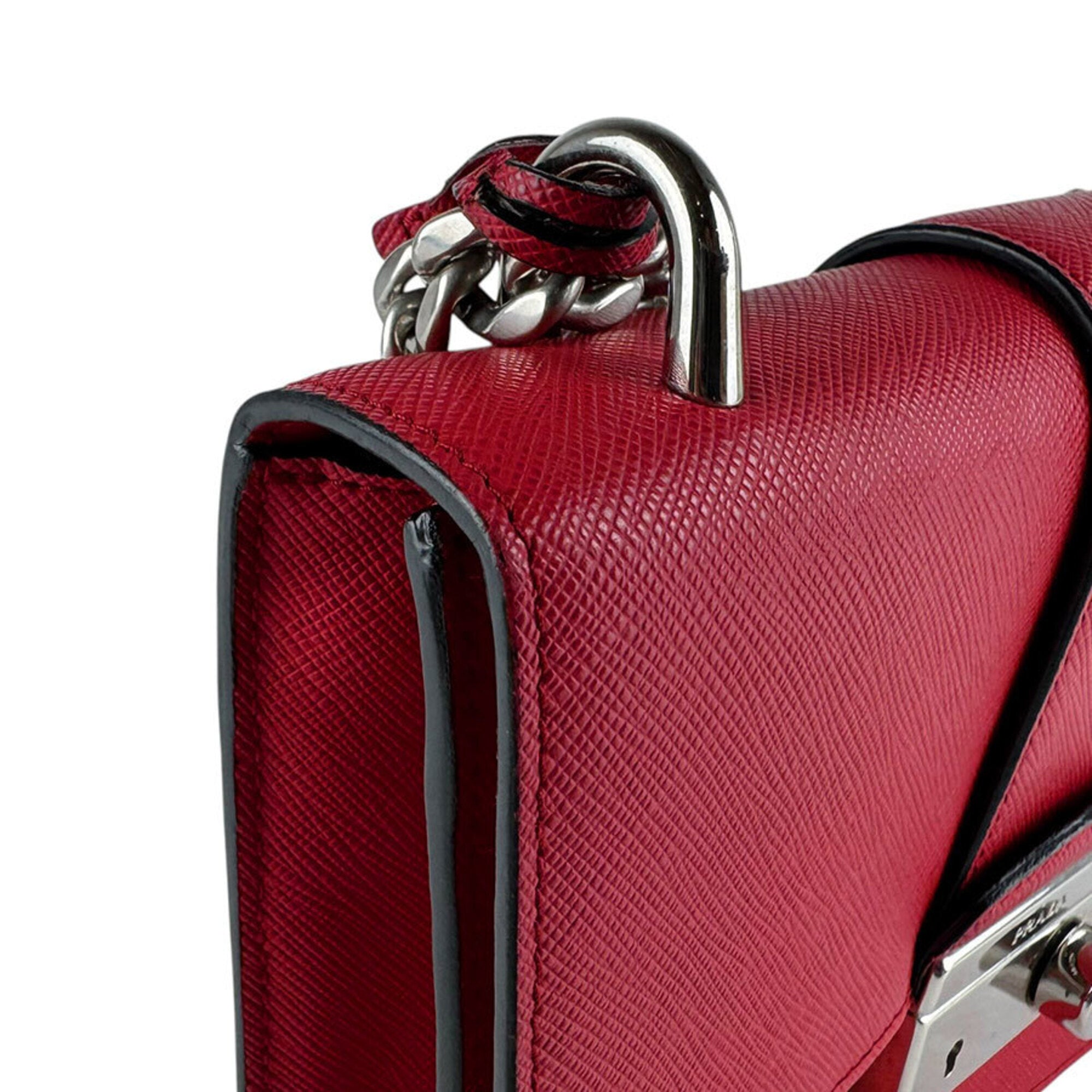 Prada Red Color Leather Shoulder Bag (Pre-Owned)