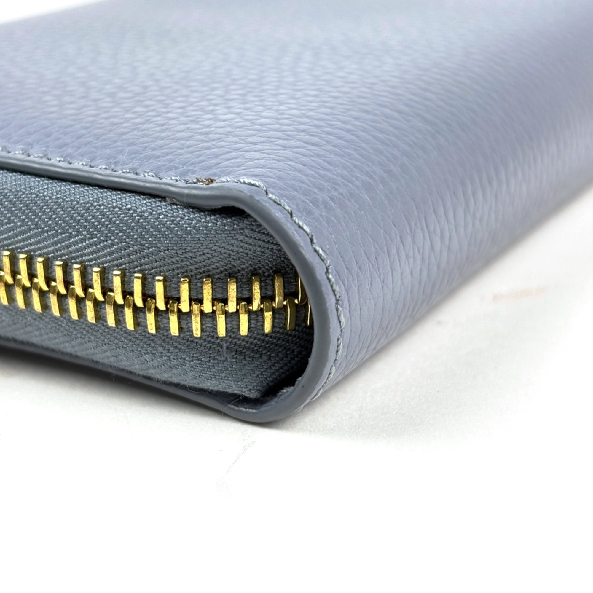 Gucci Blue Leather Long Wallet (Bi-Fold) (Pre-Owned)