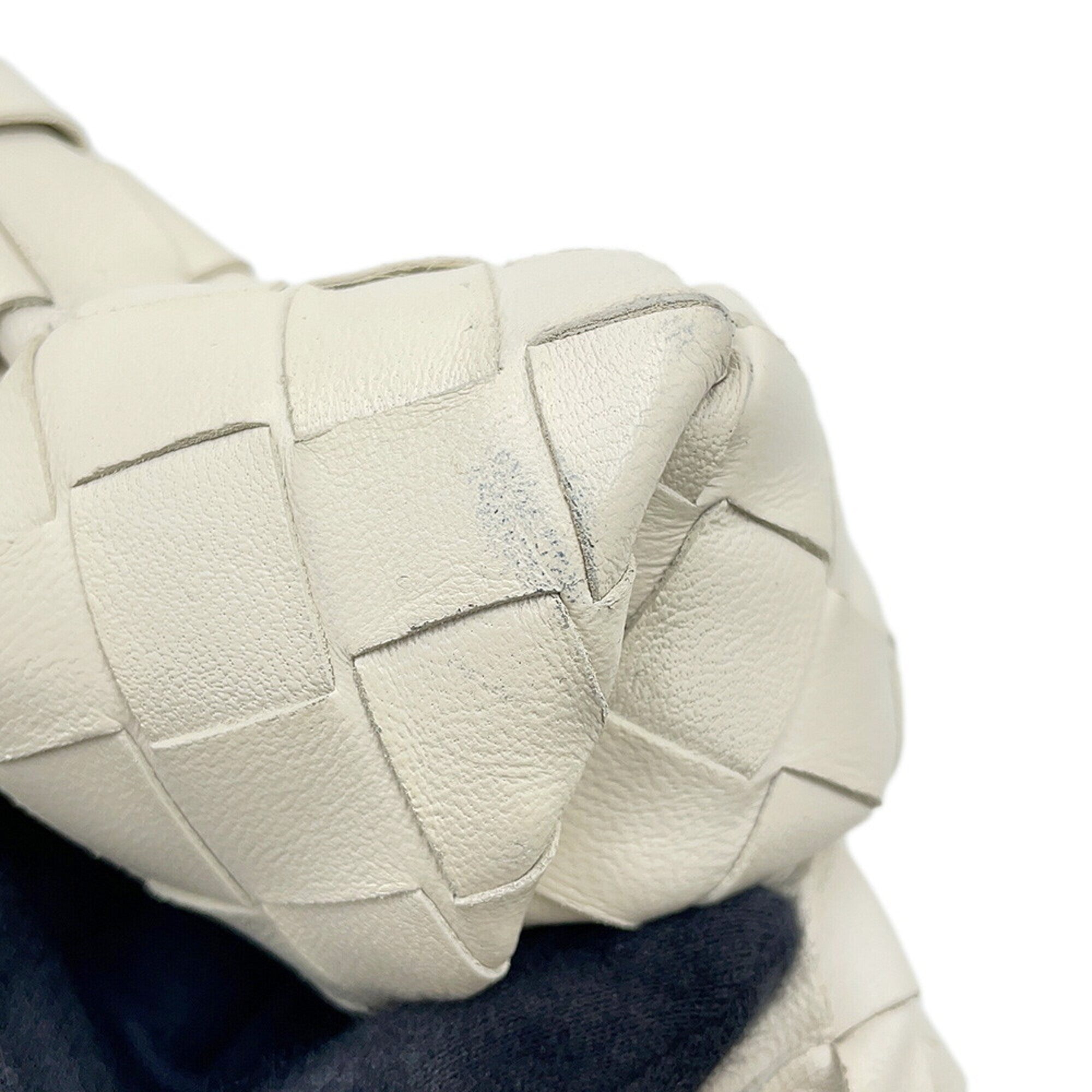 Bottega Veneta Intrecciato White Leather Handbag (Pre-Owned)