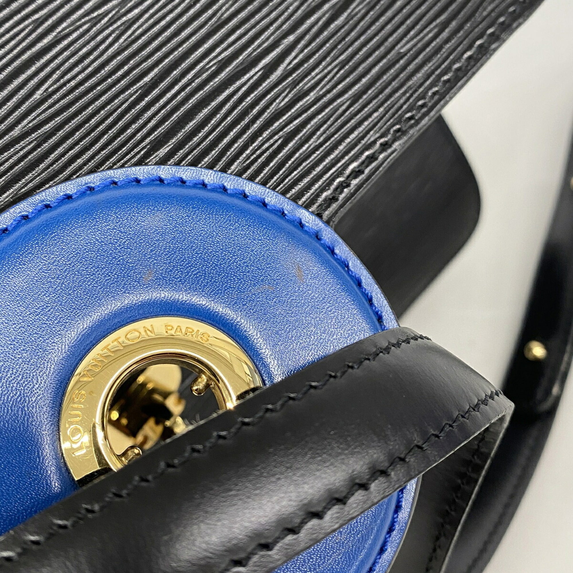 Louis Vuitton Blue Noir Shoulder Bag (Pre-Owned)