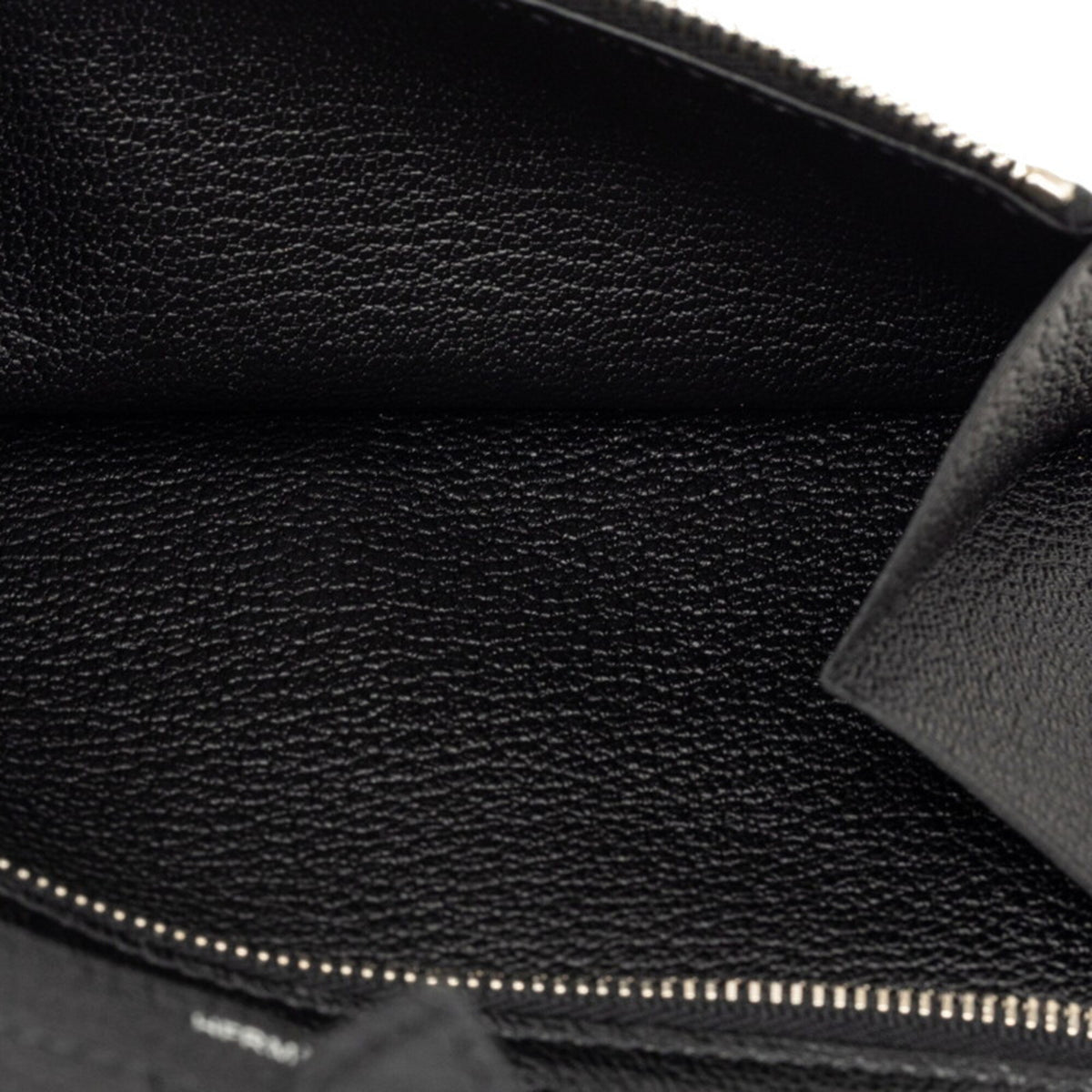 Hermes Noir Chevre Leather Long Wallet (Bi-Fold) (Pre-Owned)