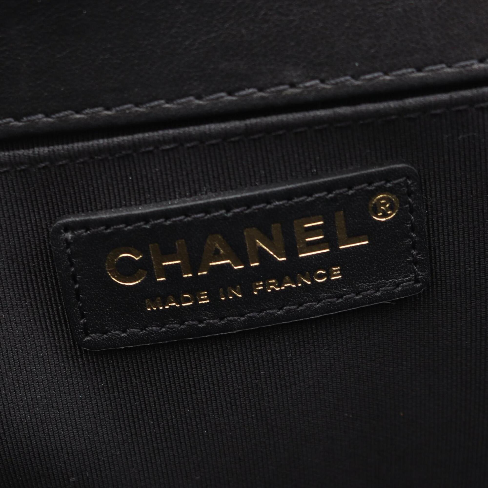 Chanel Black Leather Handbag Shoulder Bag (Pre-Owned)
