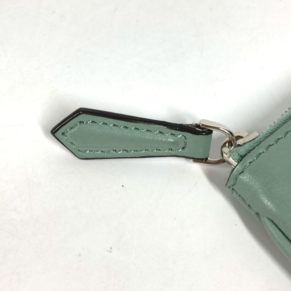 Fendi Green Leather Pouch (Pre-Owned)