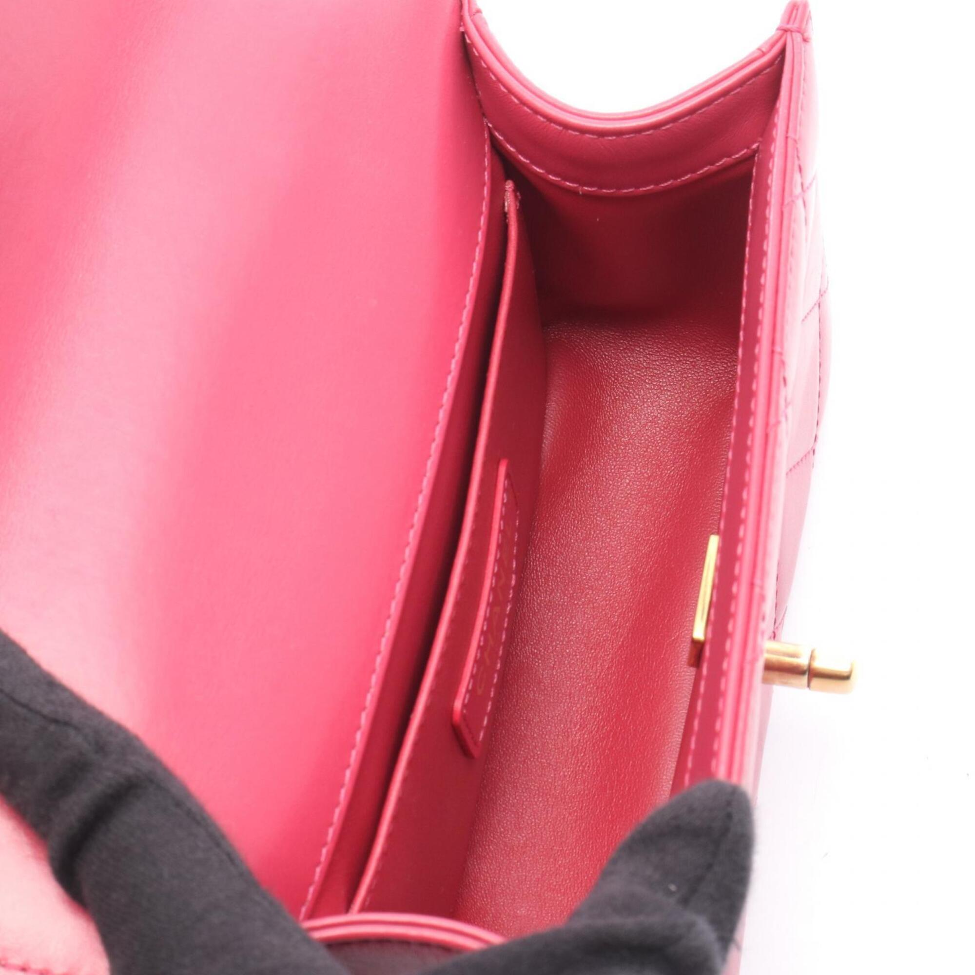Chanel Matelasse Pink Leather Shoulder Bag (Pre-Owned)