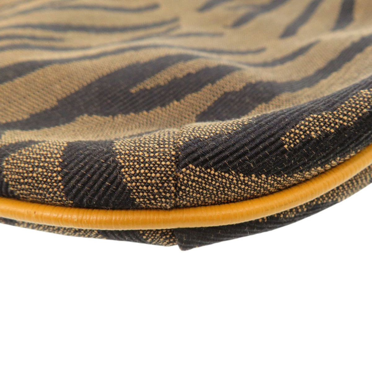 Fendi Brown Canvas Shoulder Bag (Pre-Owned)