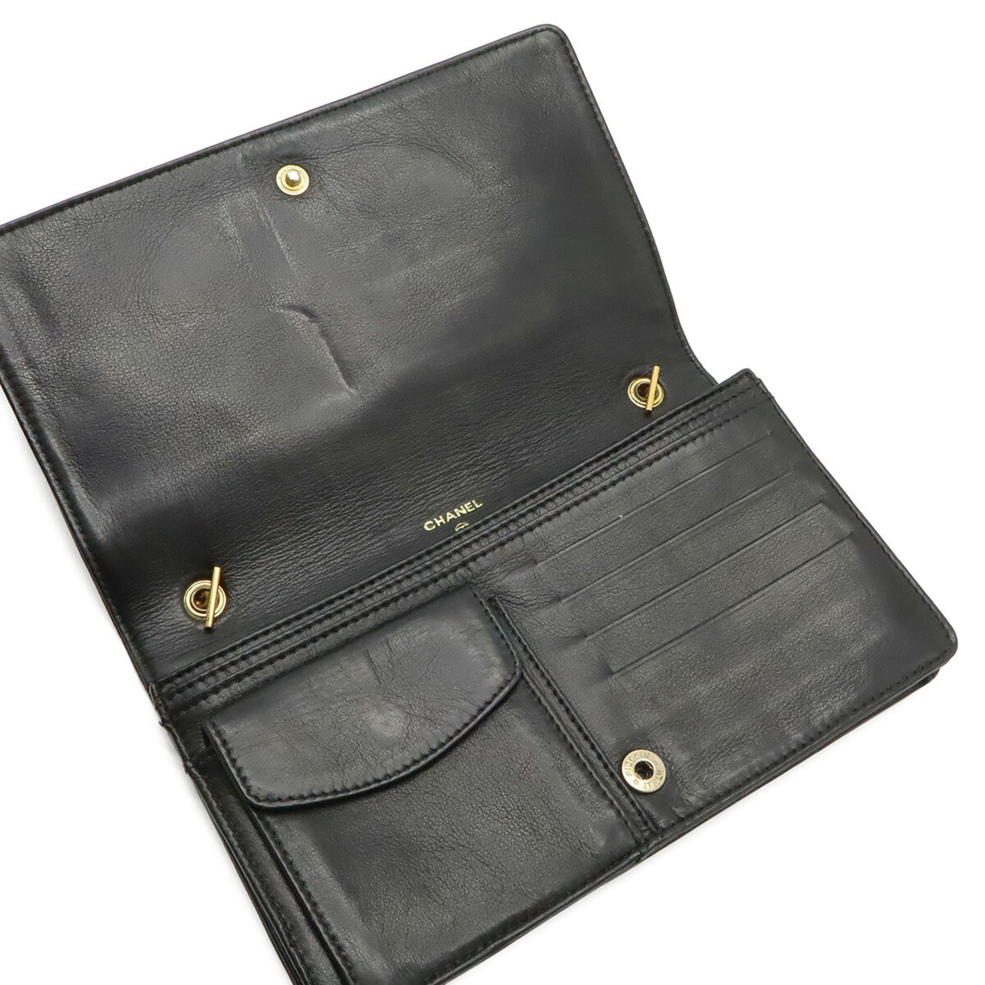 Chanel Black Leather Pochette Shoulder Bag (Pre-Owned)