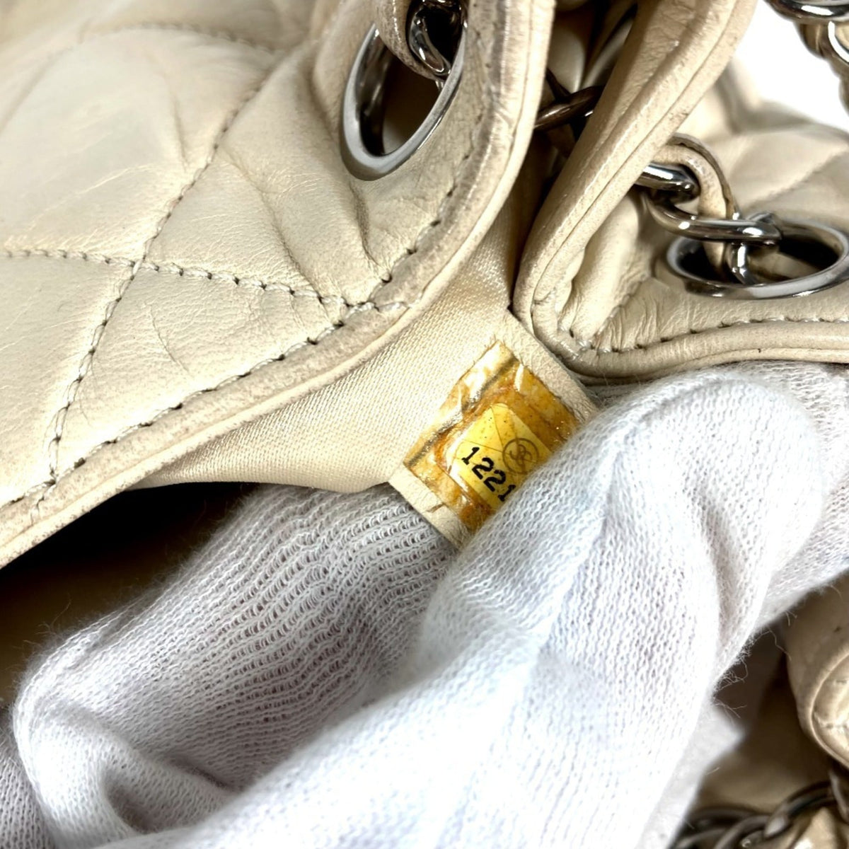 Chanel Beige Black Leather Shoulder Bag (Pre-Owned)