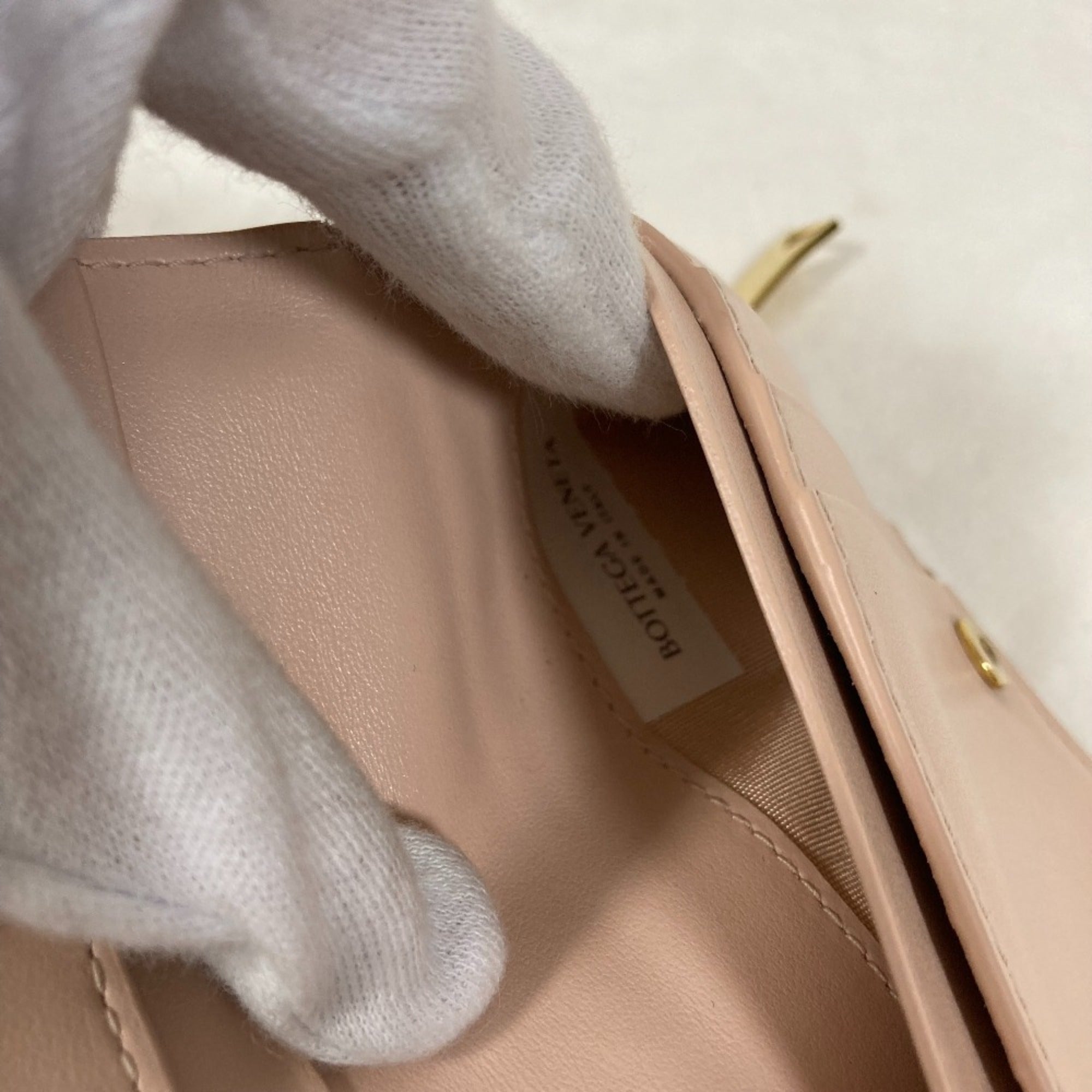 Bottega Veneta Pink Beige Leather Wallet (Bi-Fold) (Pre-Owned)