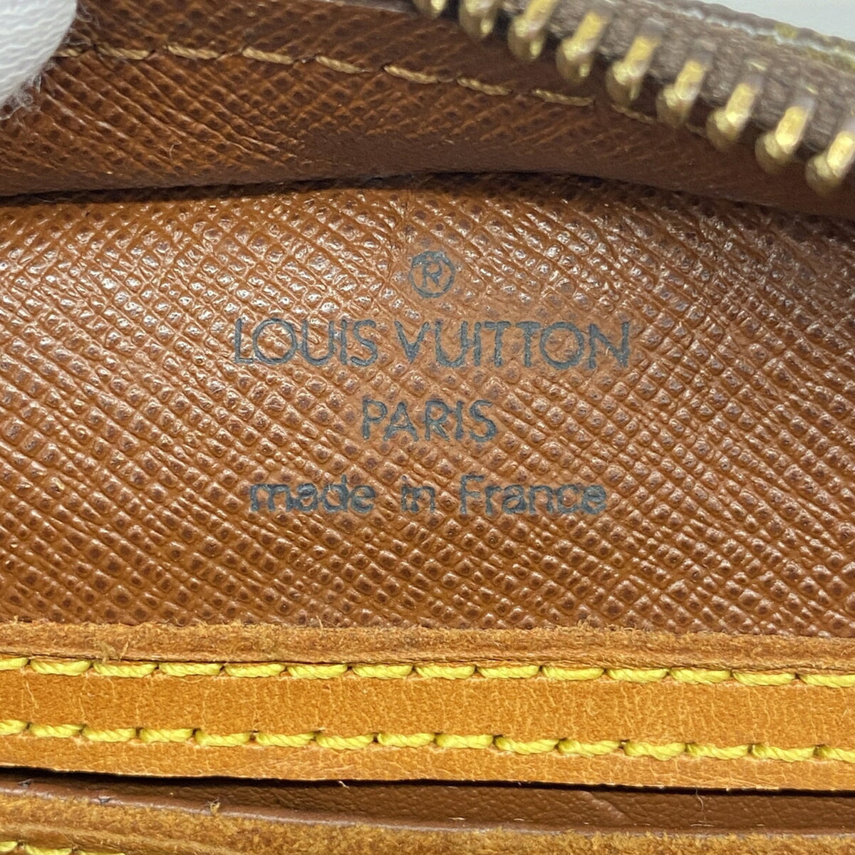 Louis Vuitton Brown Shoulder Bag (Pre-Owned)