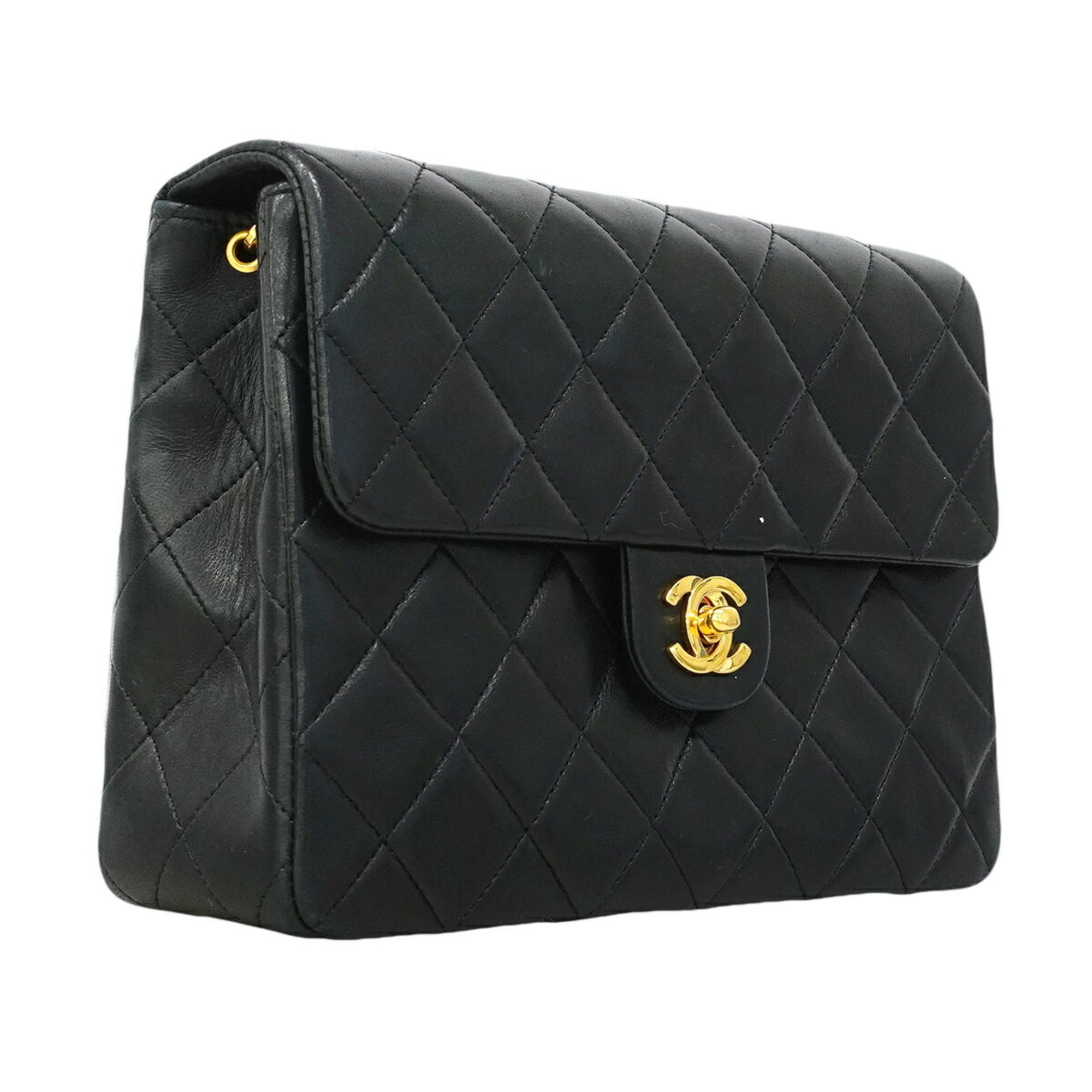 Chanel Black Leather Shoulder Bag (Pre-Owned)