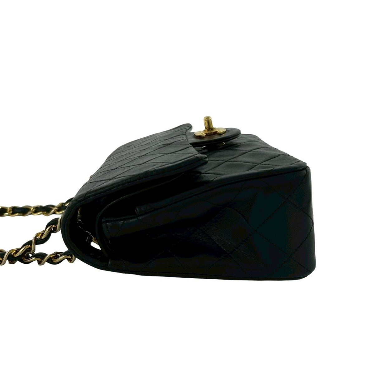Chanel Black Leather Pochette Shoulder Bag (Pre-Owned)