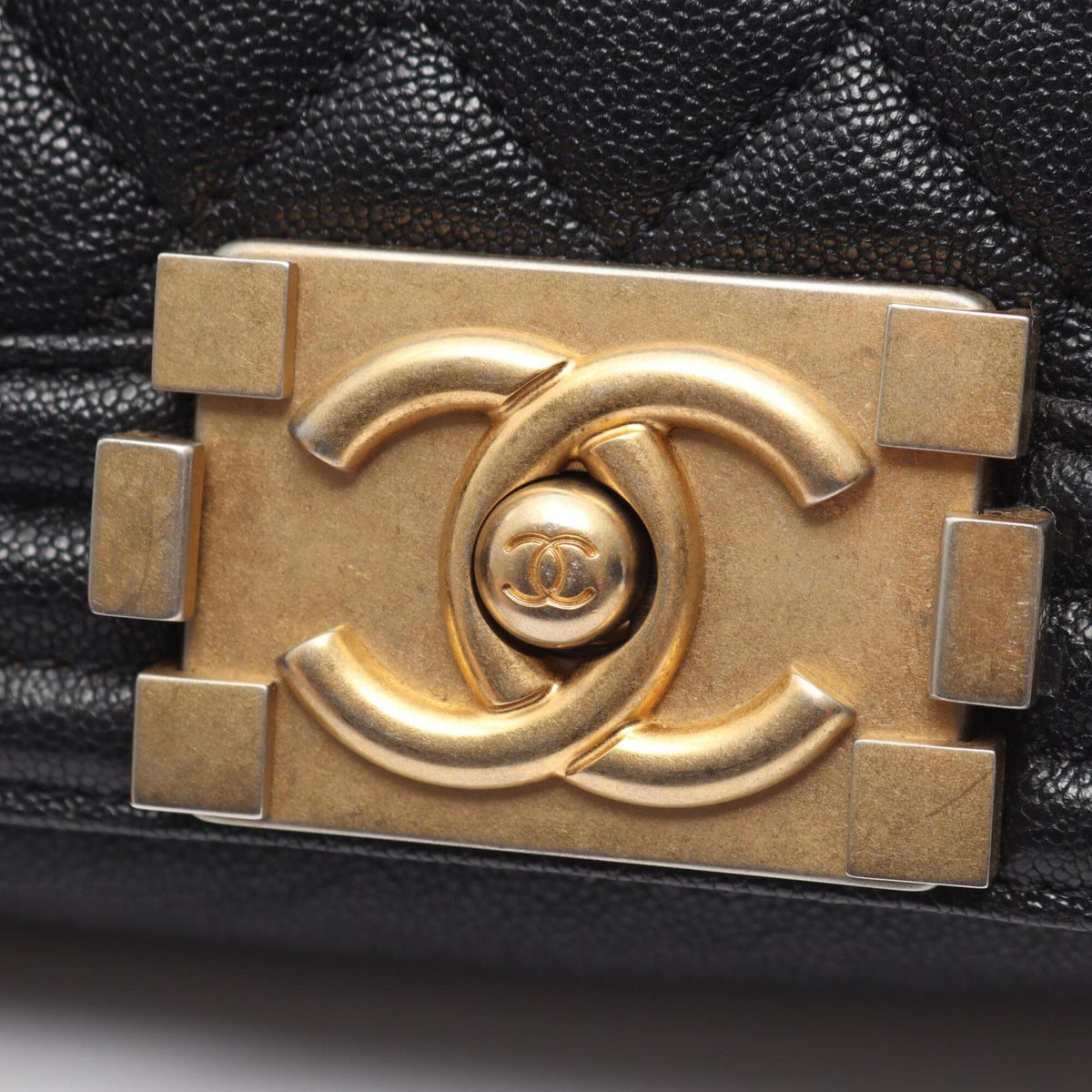 Chanel Boy Chanel Black Grained Calfskin Shoulder Bag (Pre-Owned)