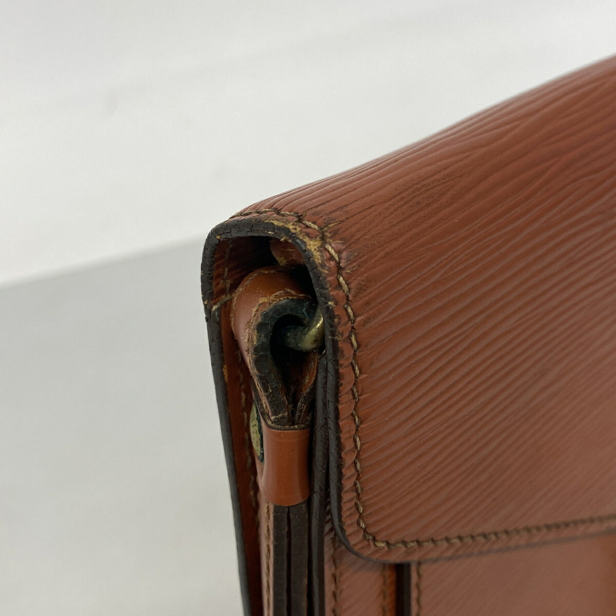 Louis Vuitton Kenyan Brown Clutch Bag (Pre-Owned)