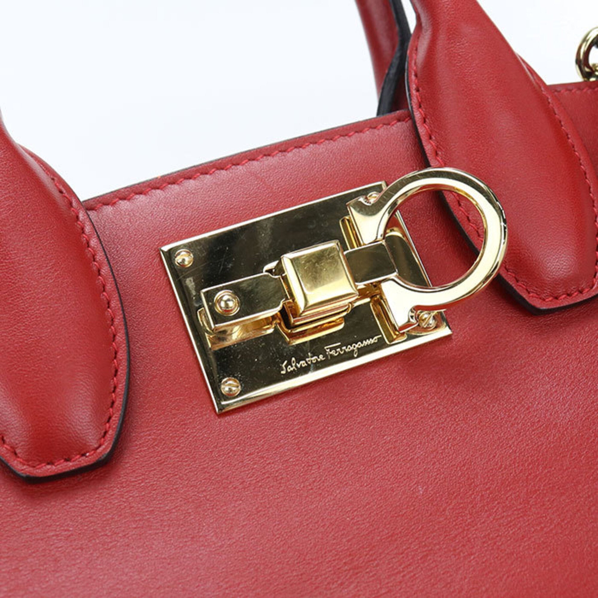 Salvatore Ferragamo Red Color Leather Tote Bag (Pre-Owned)
