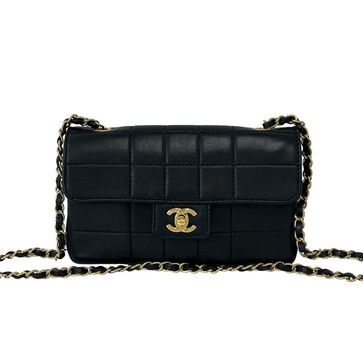 Chanel Black Leather Pochette Shoulder Bag (Pre-Owned)