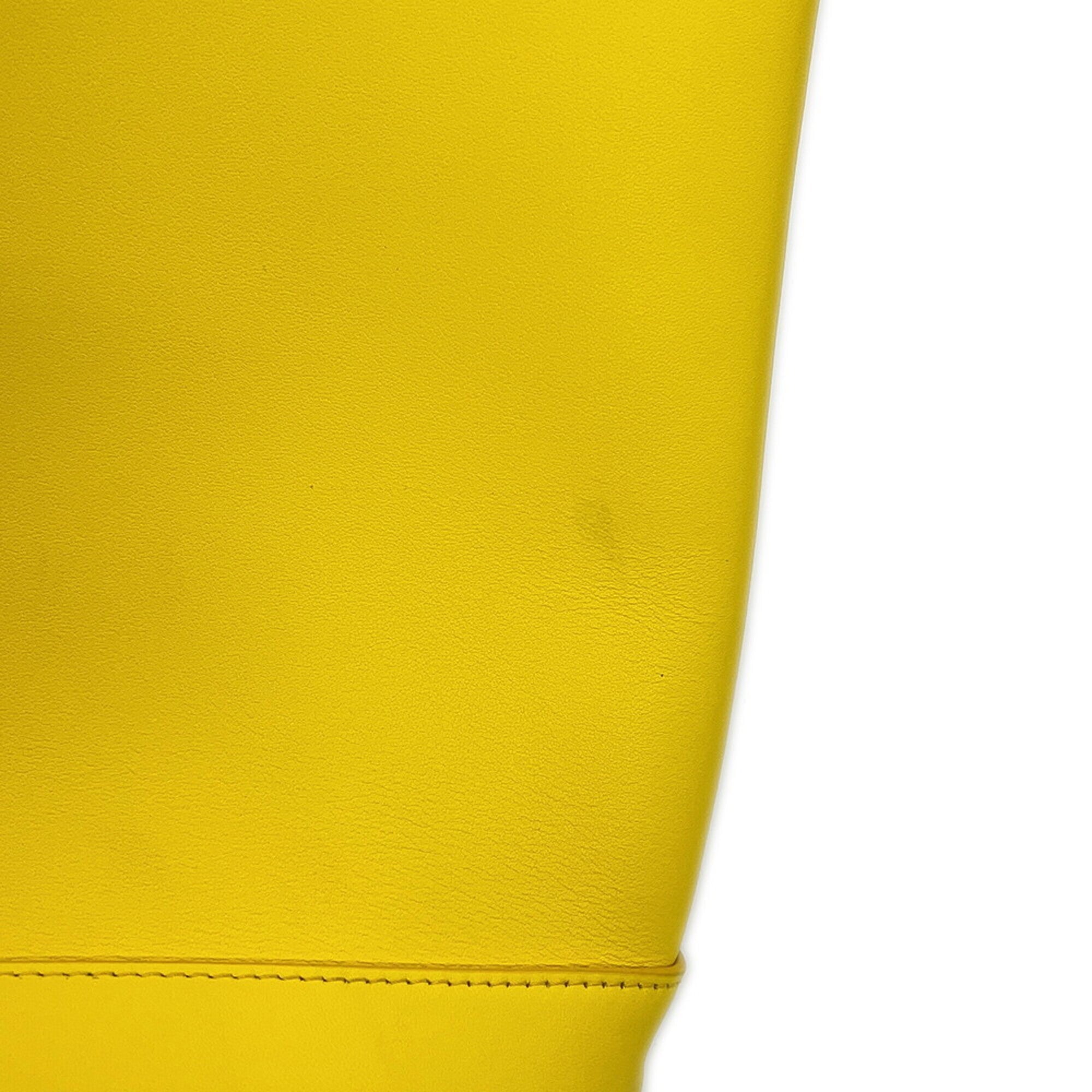 Salvatore Ferragamo Yellow Leather Tote Bag (Pre-Owned)