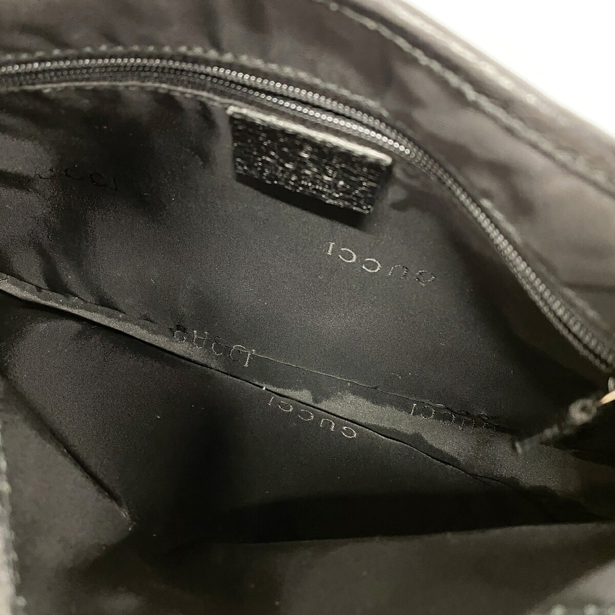 Gucci Black Nylon Canvas Handbag (Pre-Owned)