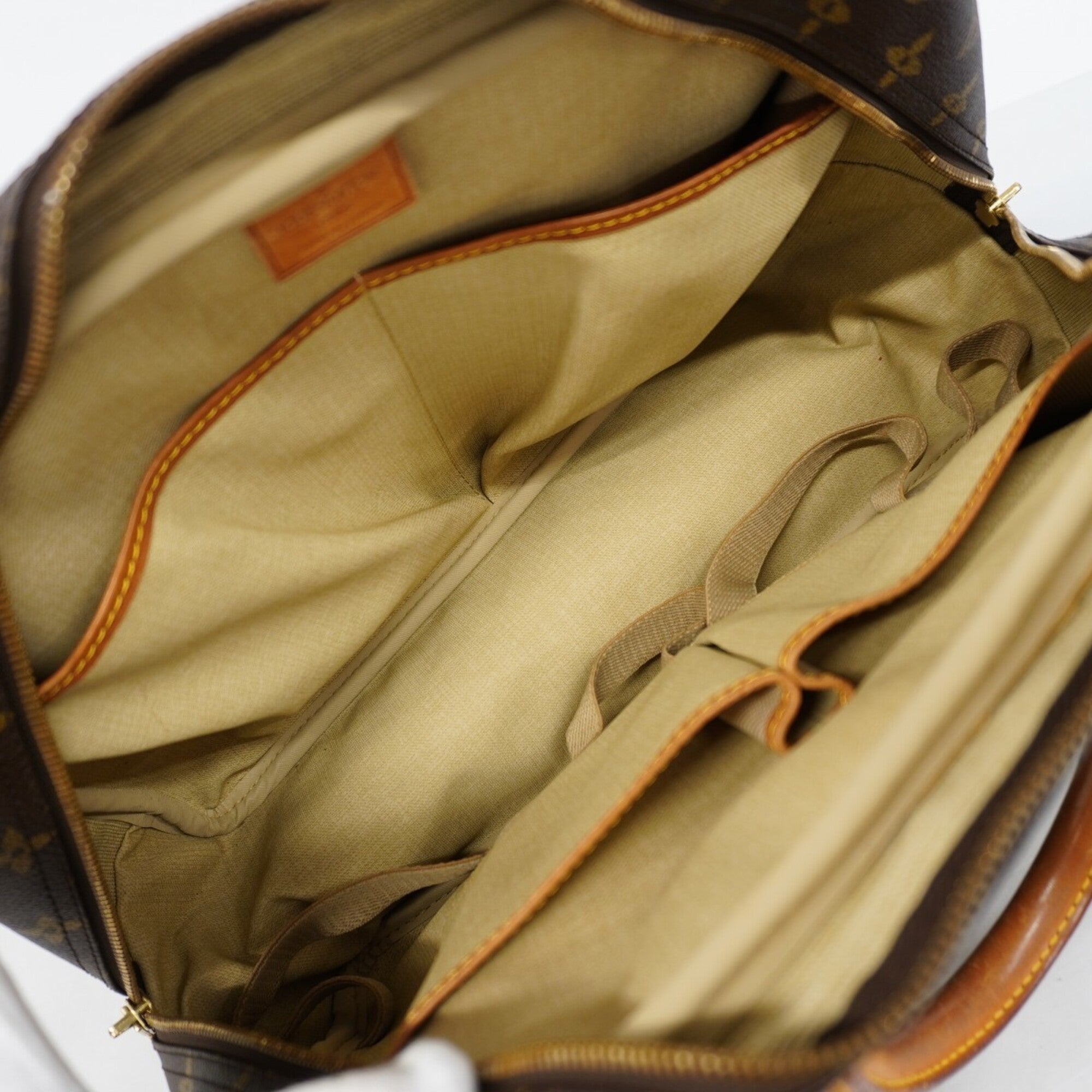 Louis Vuitton Brown Handbag (Pre-Owned)