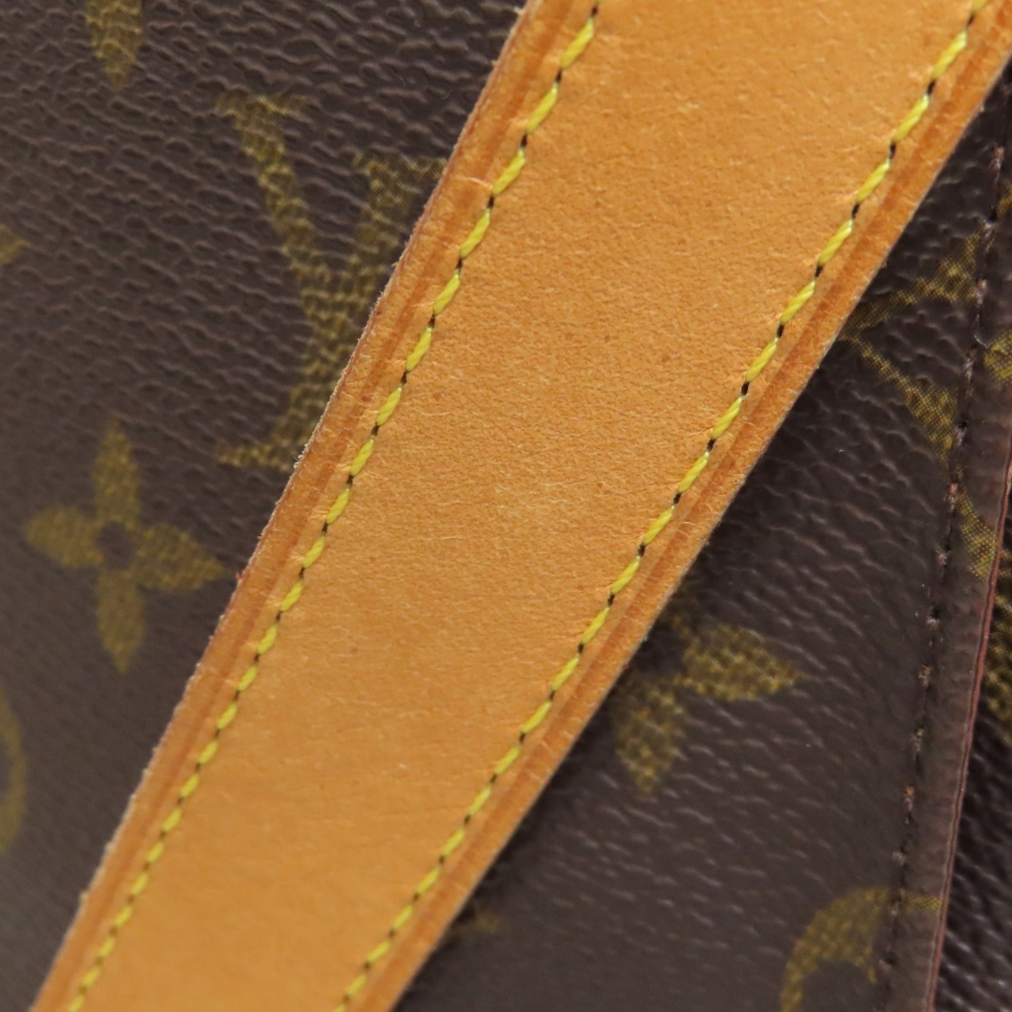 Louis Vuitton Brown Monogram Monogram Shoulder Bag (Pre-Owned)