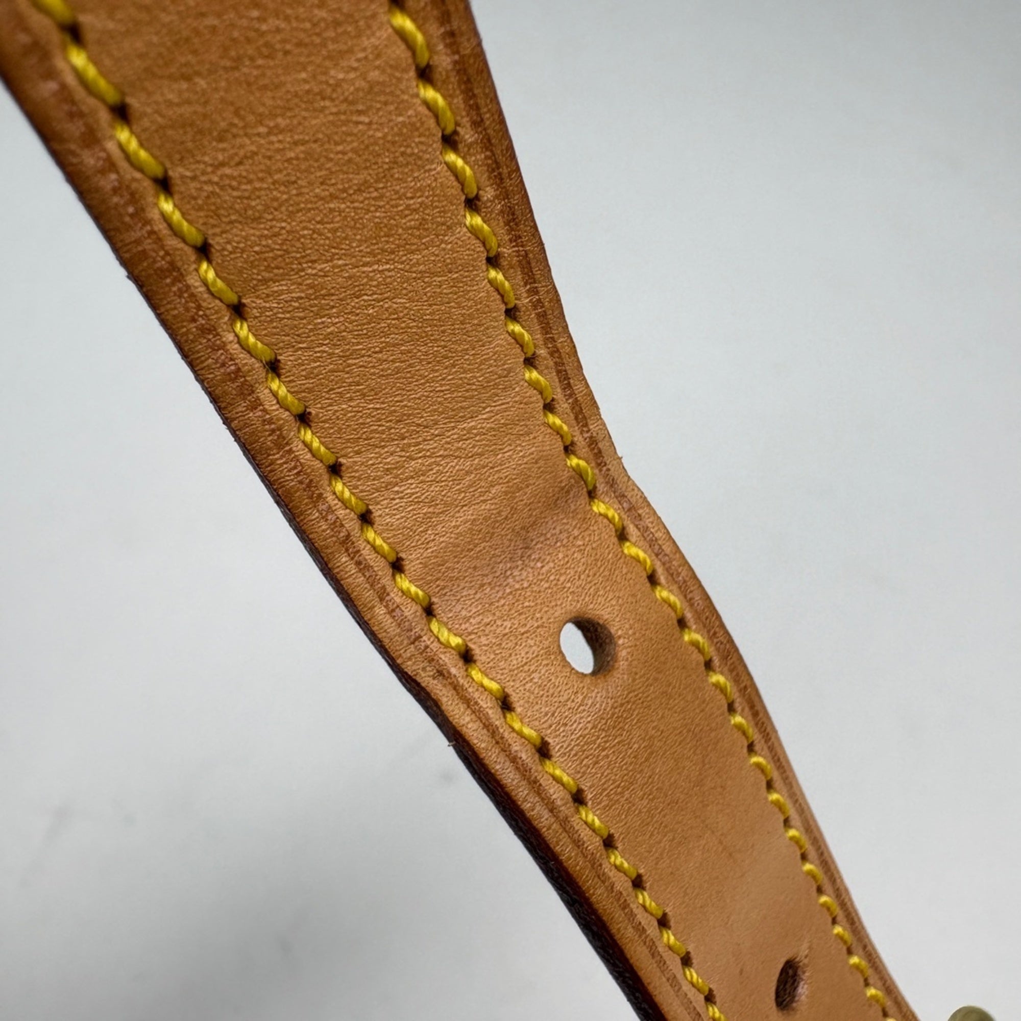 Louis Vuitton Brown Monogram Monogram Shoulder Bag (Pre-Owned)