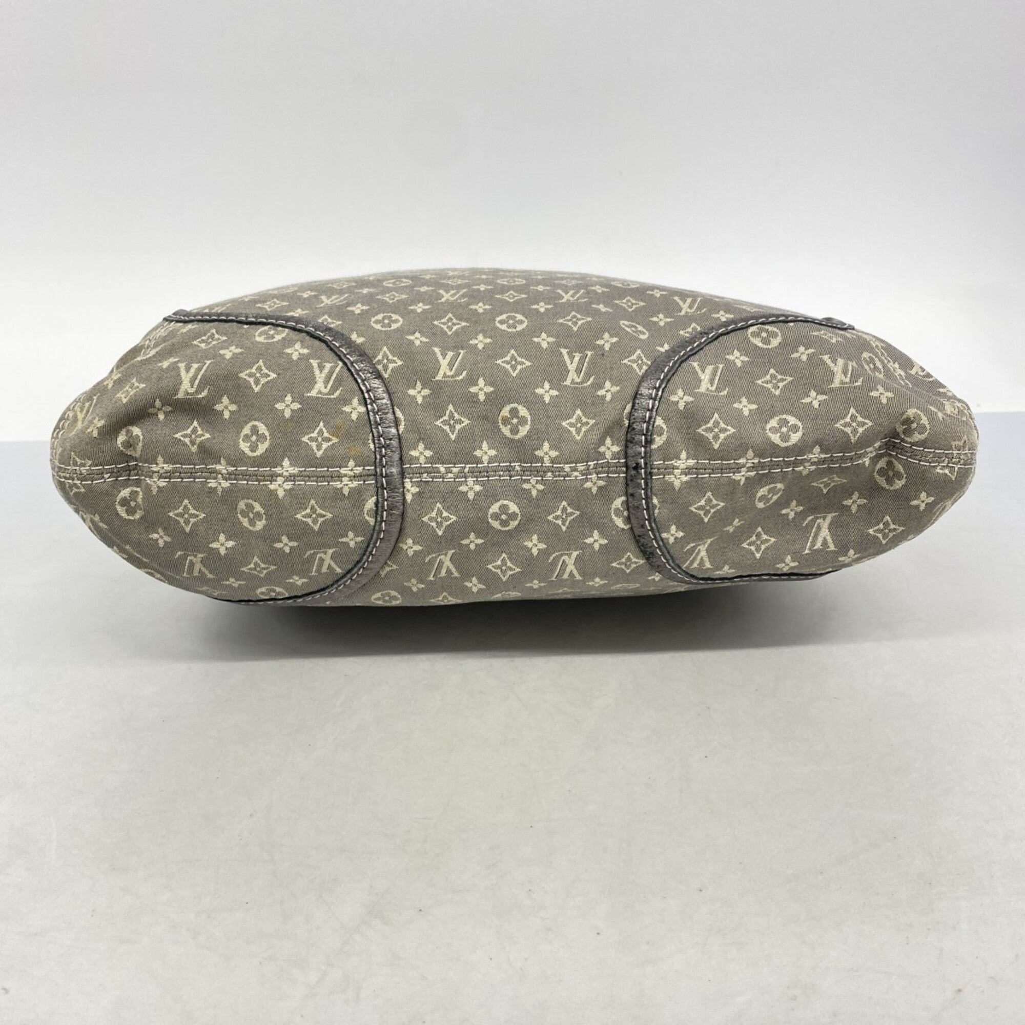 Louis Vuitton Platine Handbag (Pre-Owned)