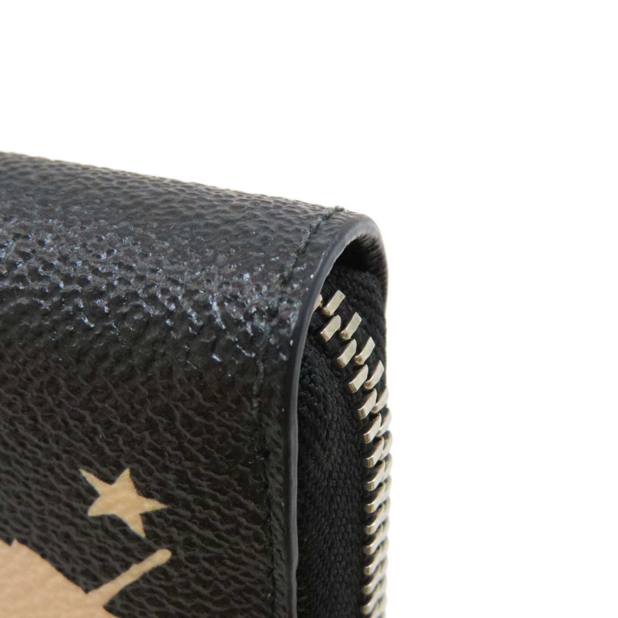 Etro Black Leather Long Wallet (Bi-Fold) (Pre-Owned)