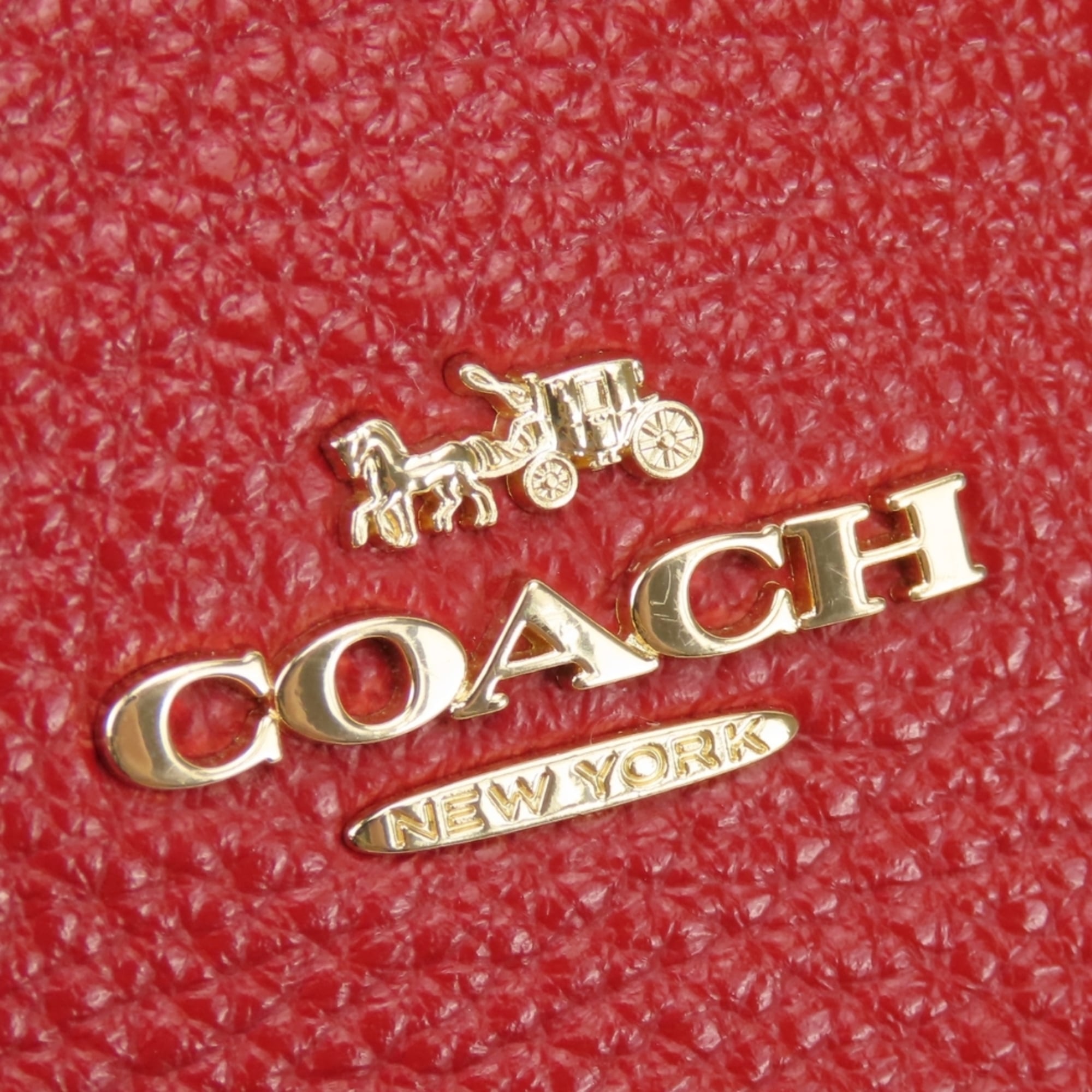 Coach Red Color Leather Shoulder Bag (Pre-Owned)
