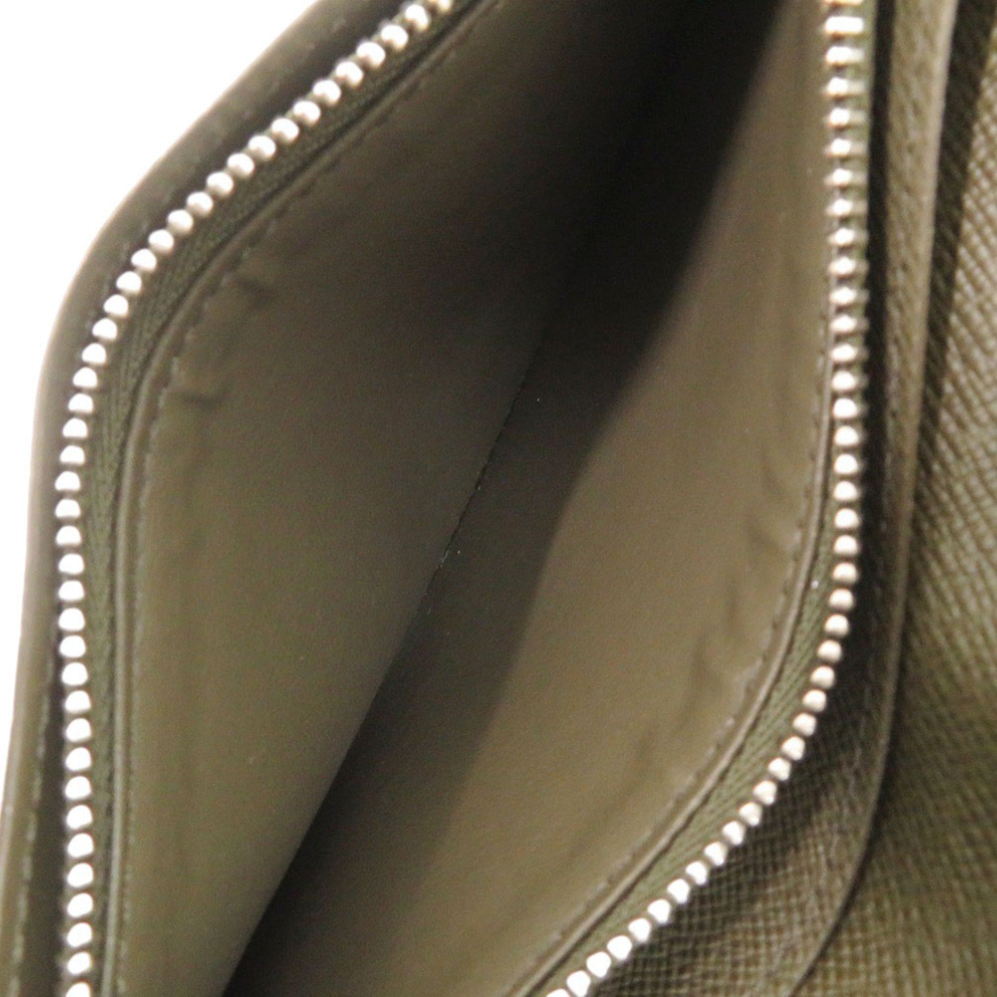 Louis Vuitton Khaki Taiga Leather Long Wallet (Bi-Fold) (Pre-Owned)