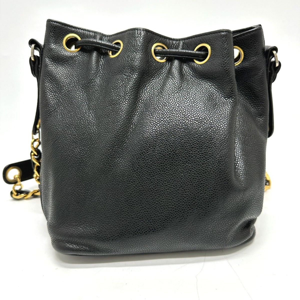 Chanel Black Leather Shoulder Bag (Pre-Owned)