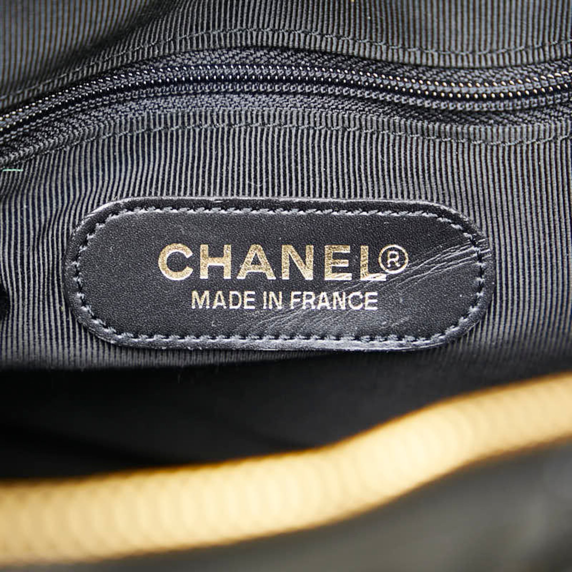 Chanel Black Patent Leather Boston Bag Shoulder Bag (Pre-Owned)
