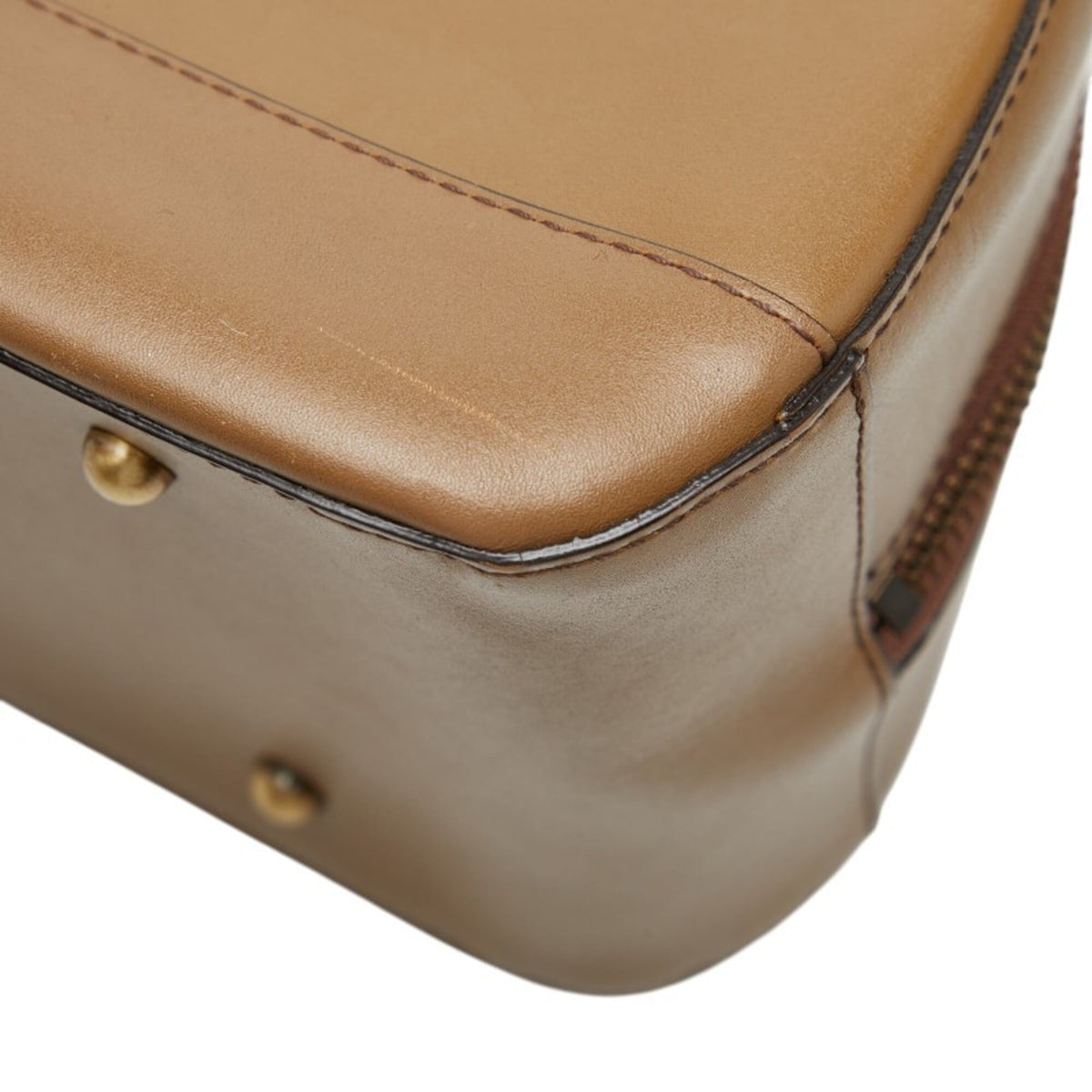 Burberry Brown Leather Handbag (Pre-Owned)