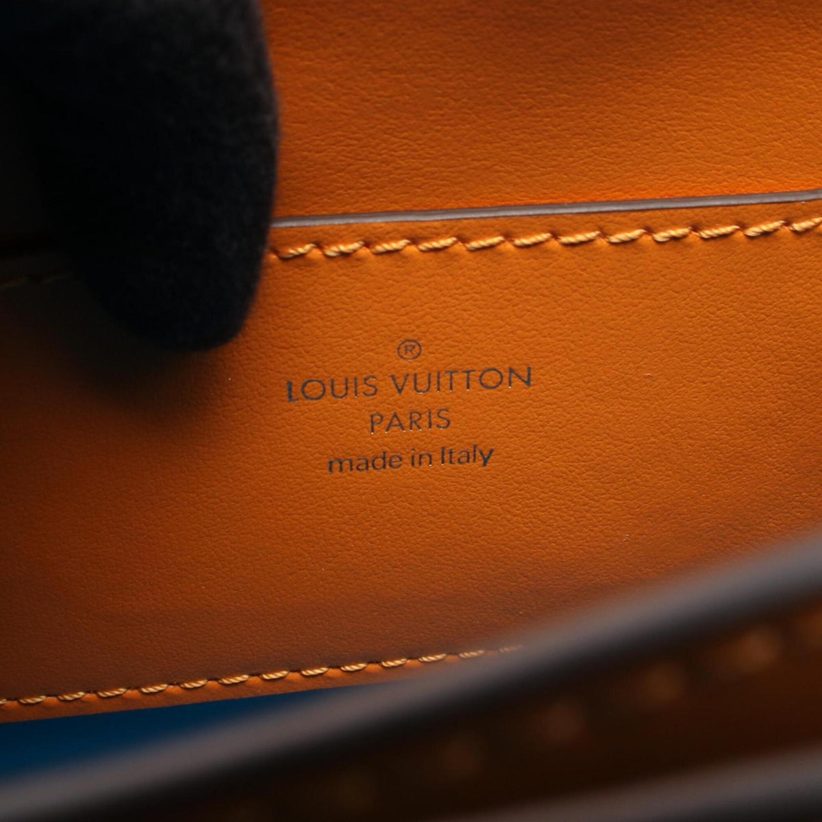 Louis Vuitton Orange Leather Handbag Shoulder Bag (Pre-Owned)