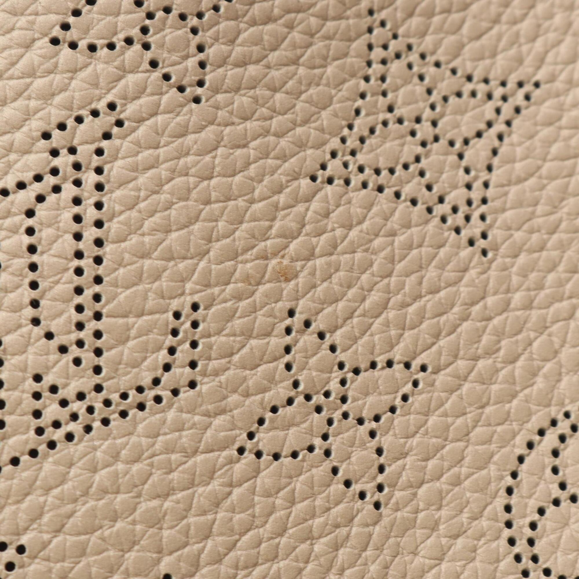 Louis Vuitton Beige Leather Handbag (Pre-Owned)