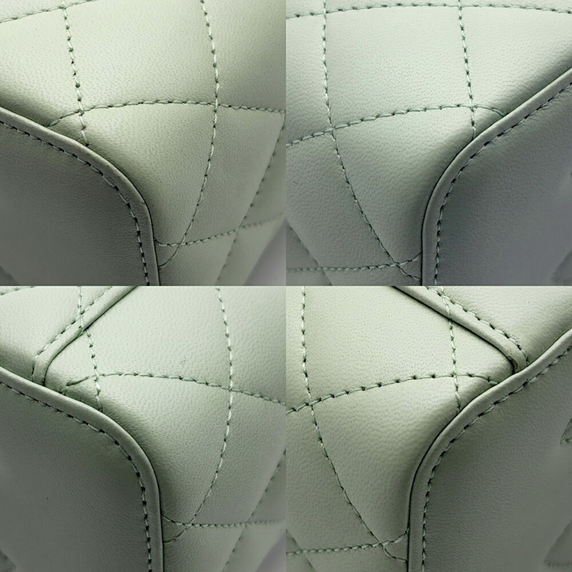 Chanel Light Green Leather Shoulder Bag (Pre-Owned)