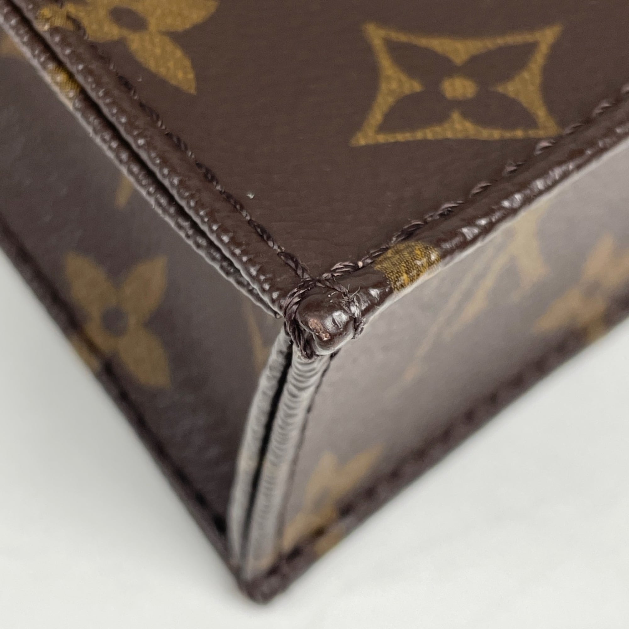 Louis Vuitton Brown Monogram Handbag (Pre-Owned)