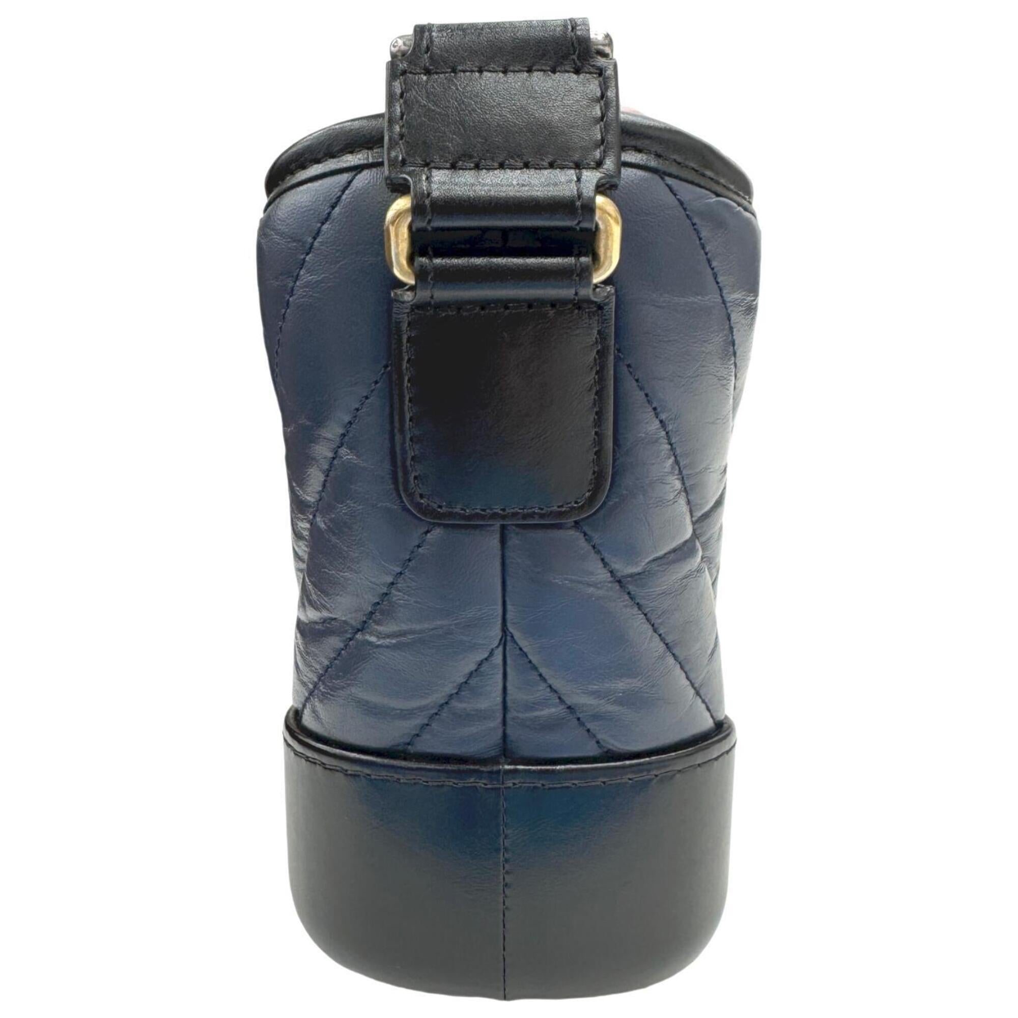 Chanel Black Navy Leather Shoulder Bag (Pre-Owned)