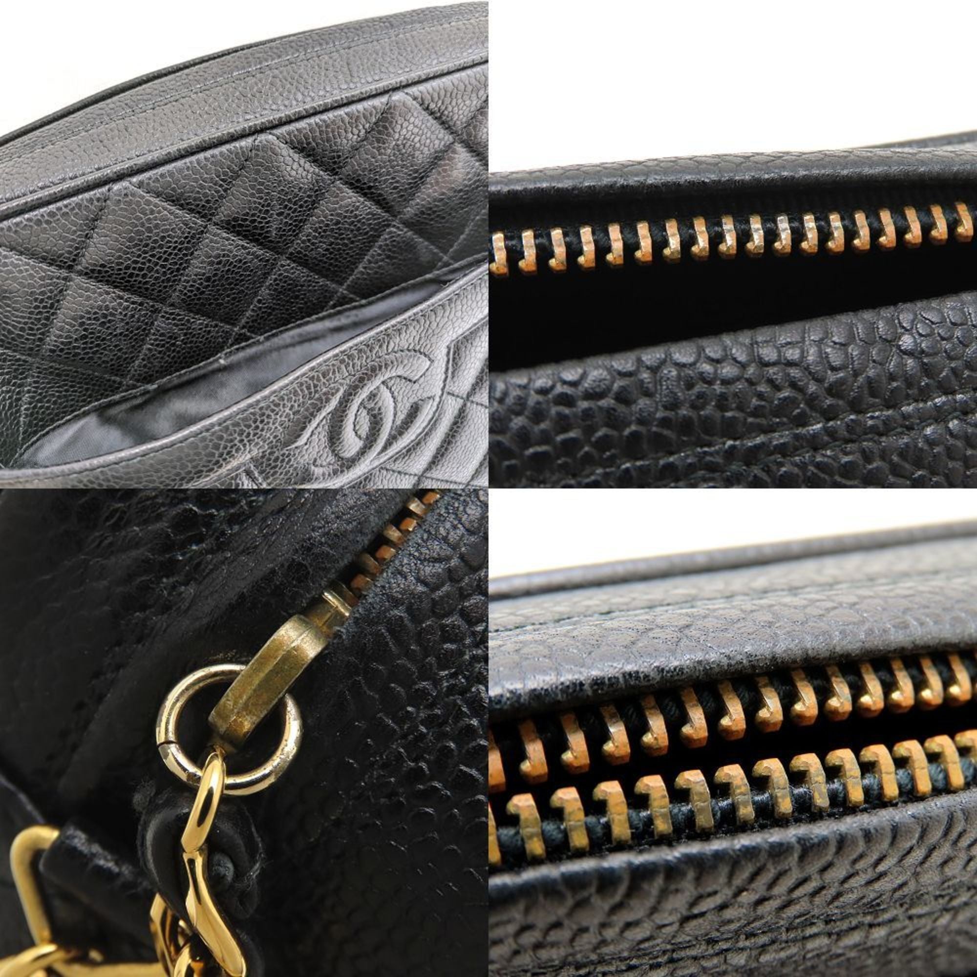 Chanel Black Grained Calfskin Shoulder Bag (Pre-Owned)